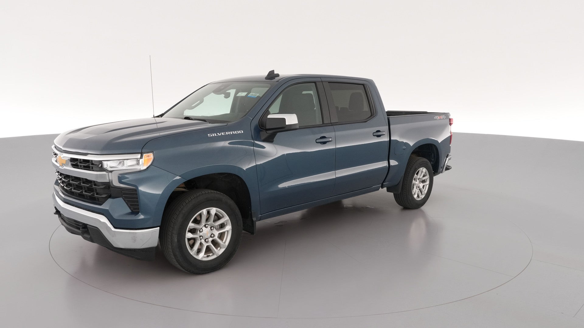 2024 Chevrolet Silverado 1500 Crew Cab vehicle photo