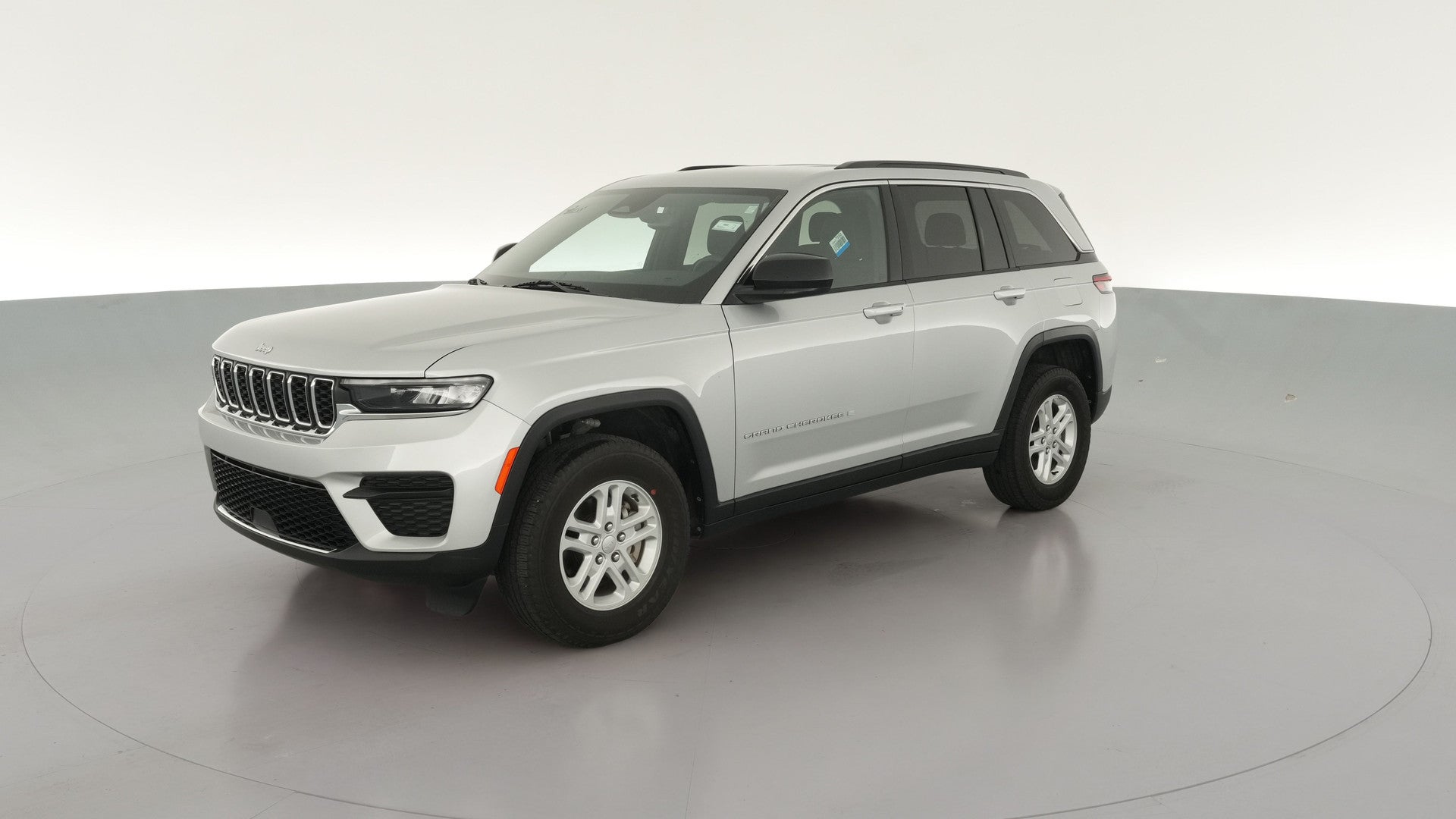 2024 Jeep Grand Cherokee vehicle photo