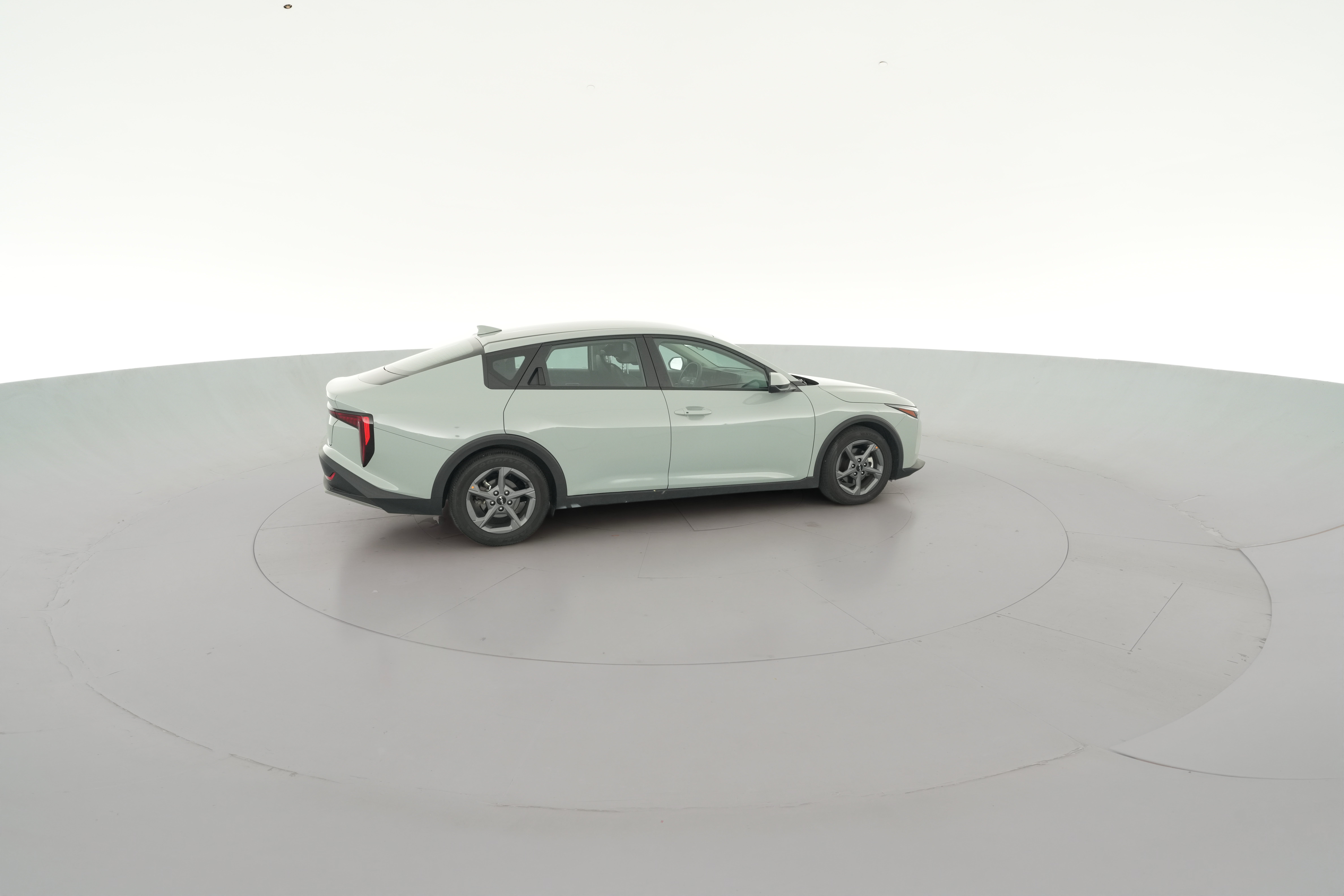 2025 Kia K4 LXS - Photo 32