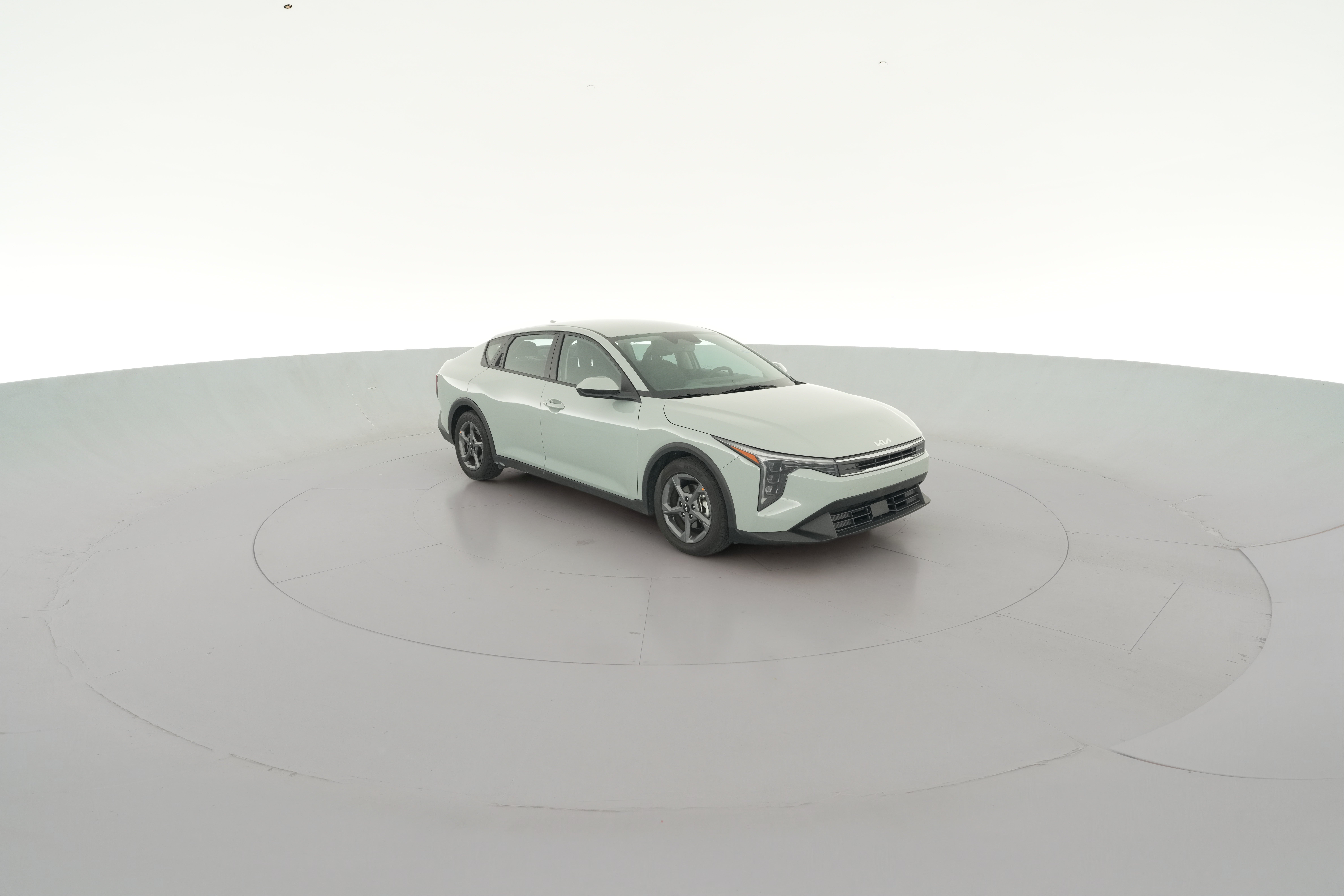 2025 Kia K4 LXS - Photo 35