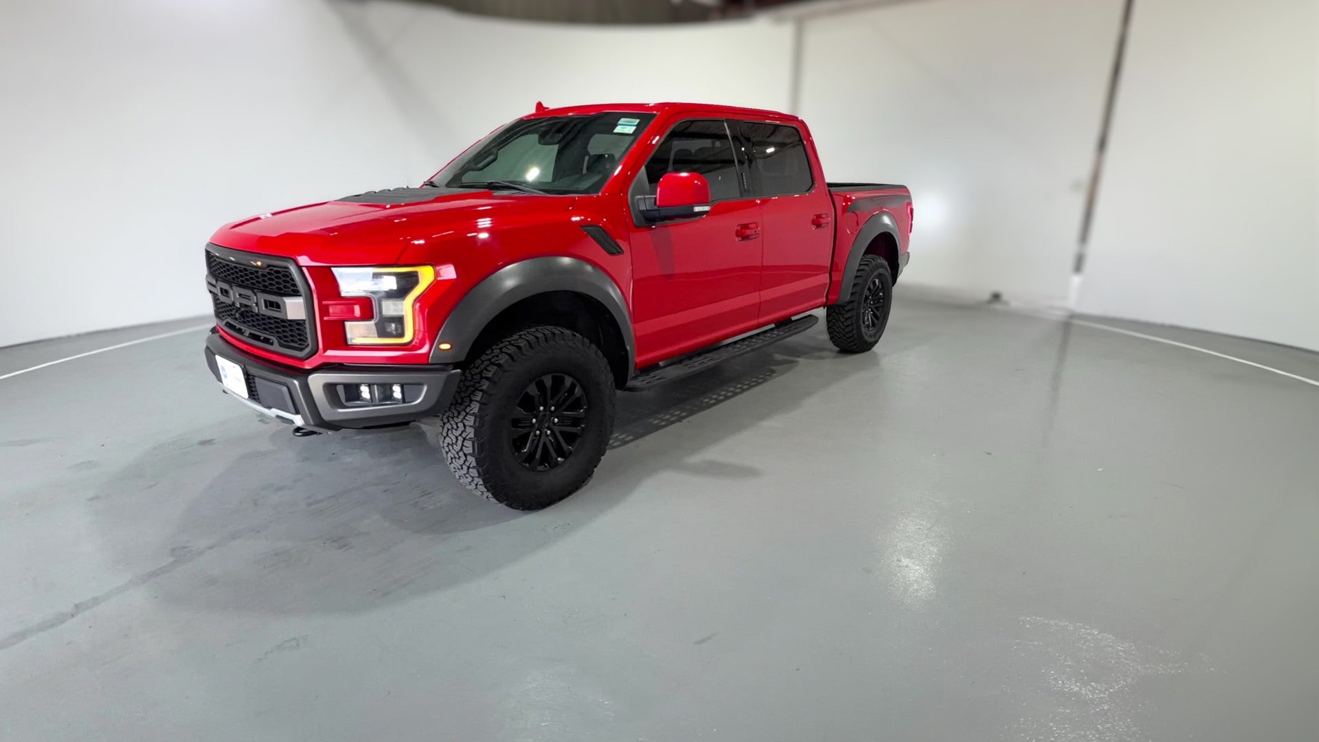 2020 Ford F150 SuperCrew Cab vehicle photo