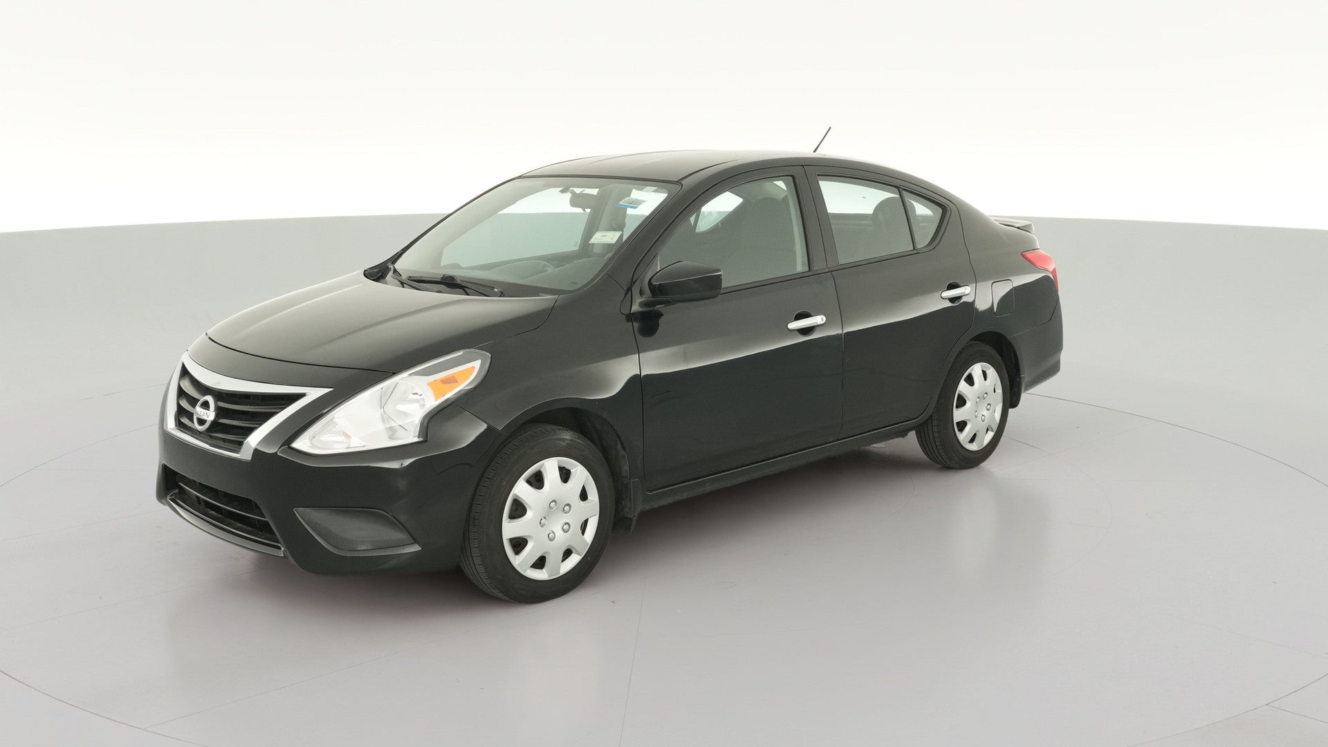 2018 Nissan Versa vehicle photo