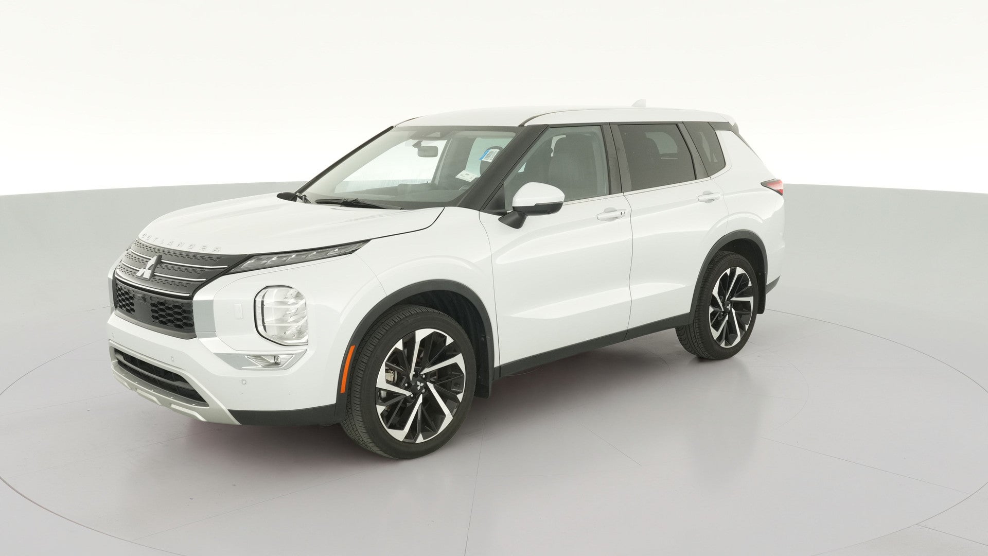 2023 Mitsubishi Outlander vehicle photo