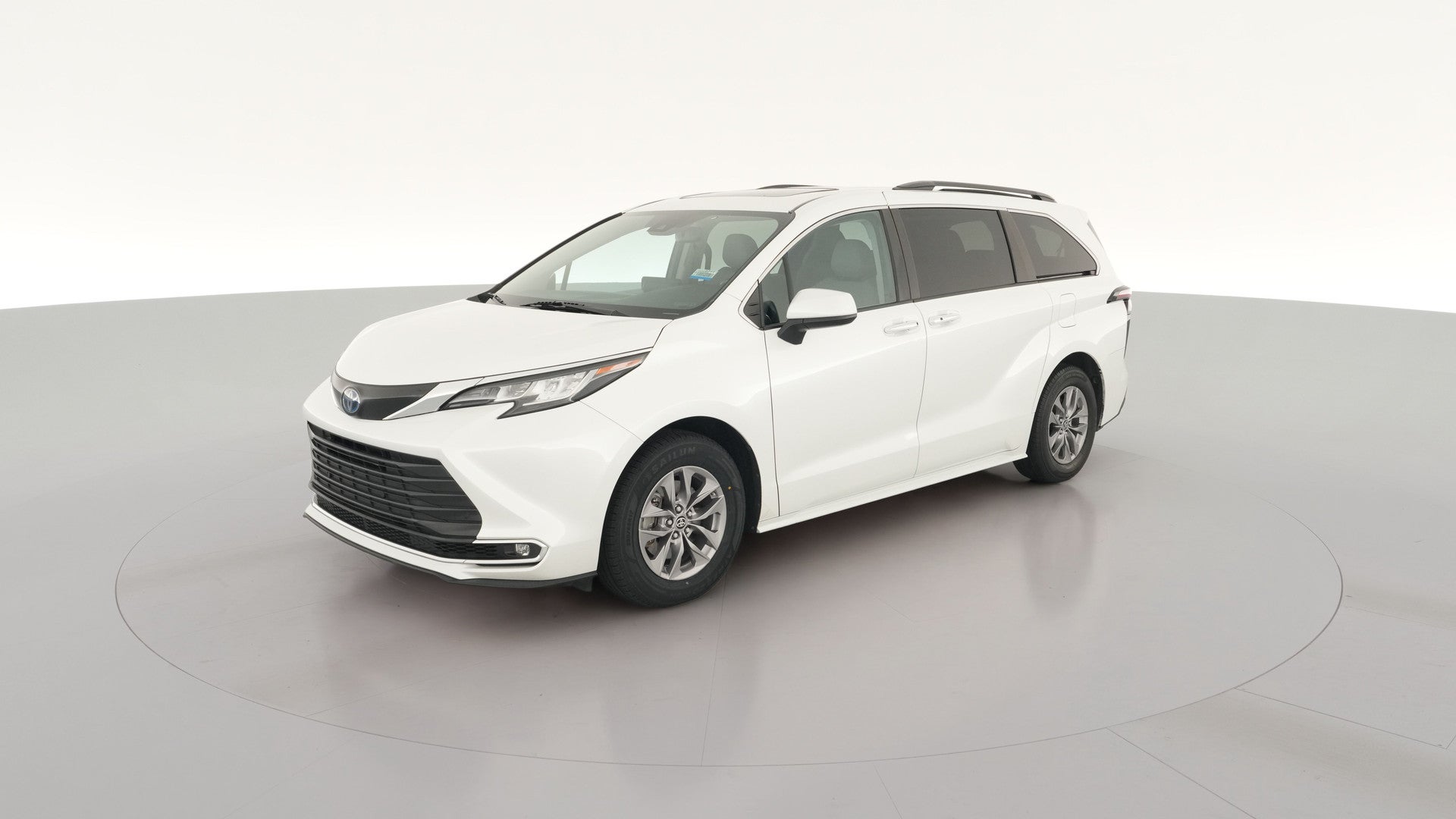 2023 Toyota Sienna vehicle photo