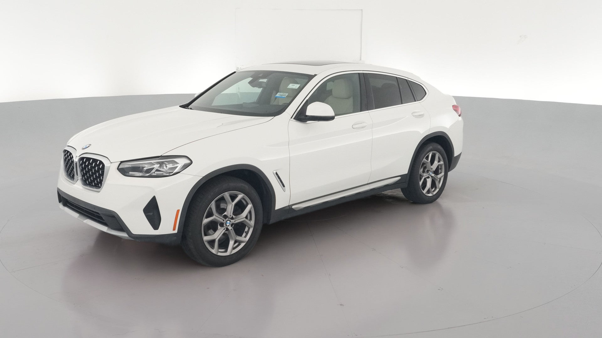 2022 BMW X4 vehicle photo