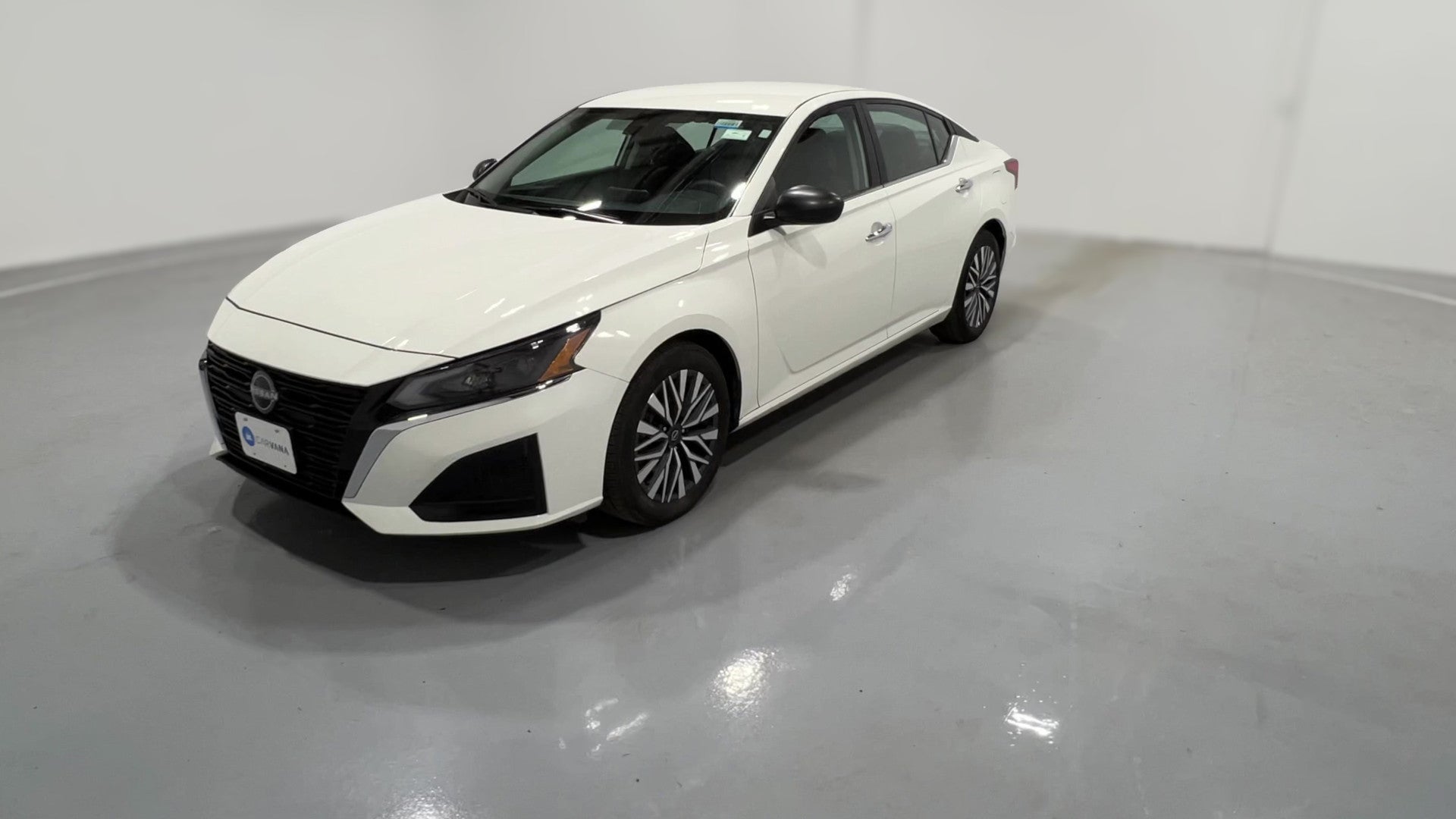 2025 Nissan Altima vehicle photo