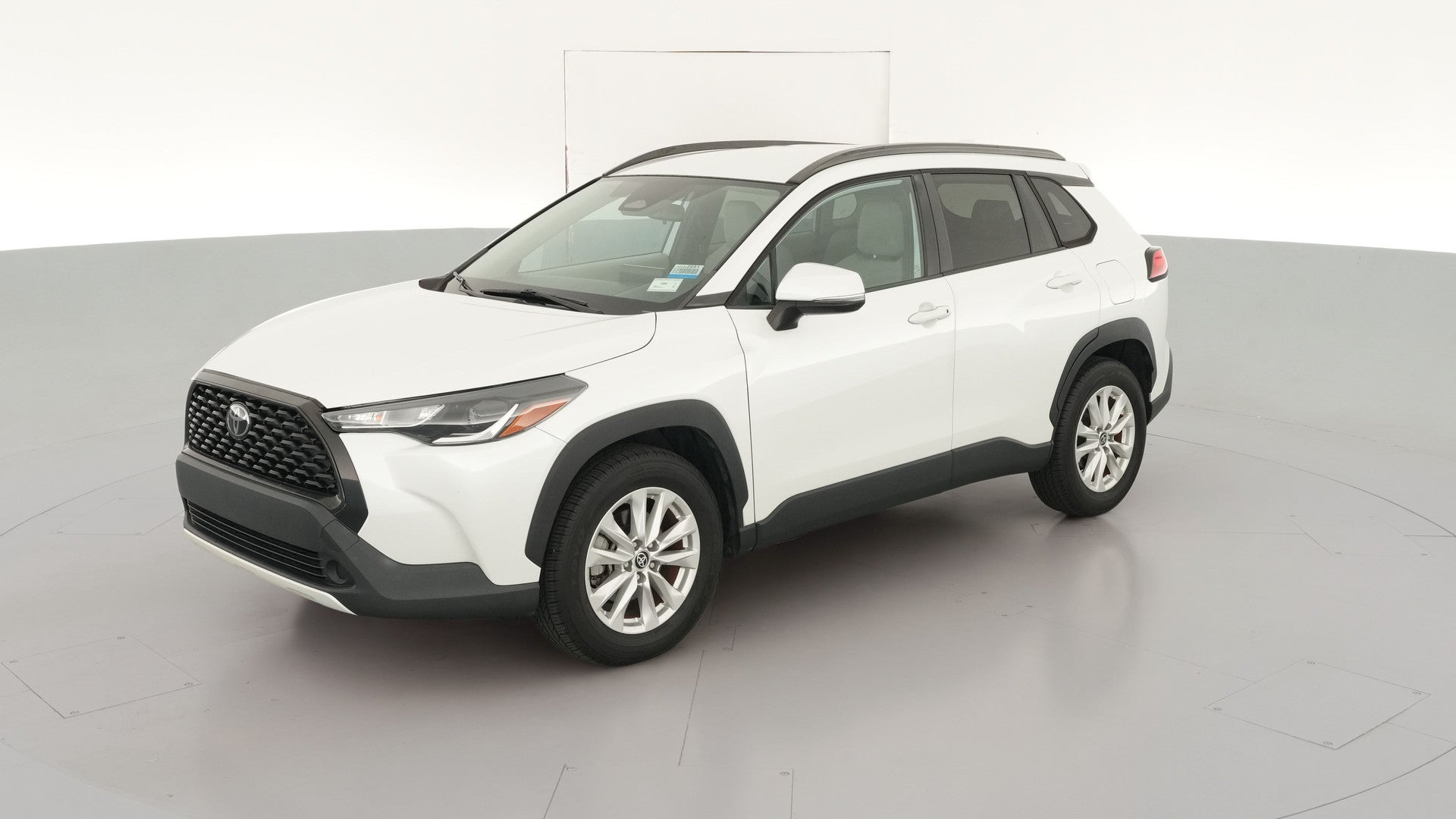 2023 Toyota Corolla Cross vehicle photo