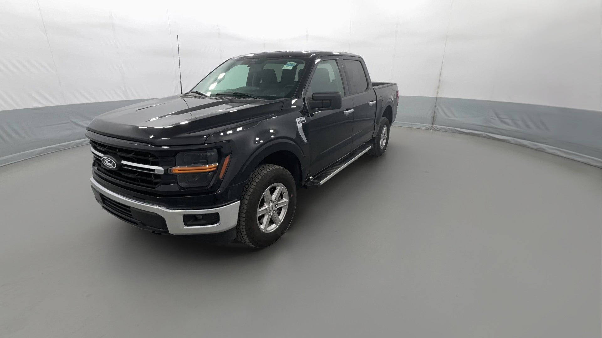 2025 Ford F150 SuperCrew Cab vehicle photo
