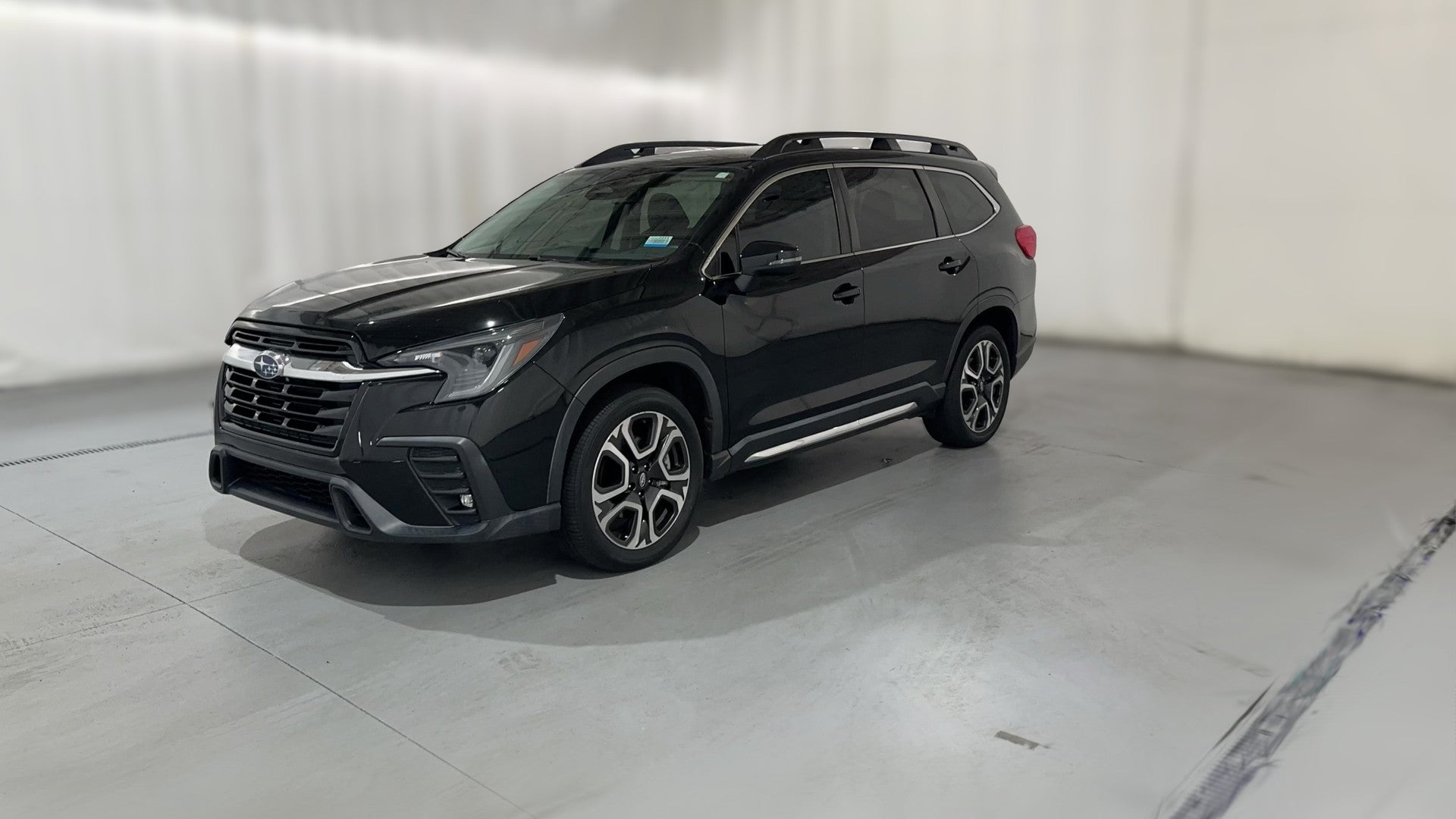 2023 Subaru Ascent vehicle photo