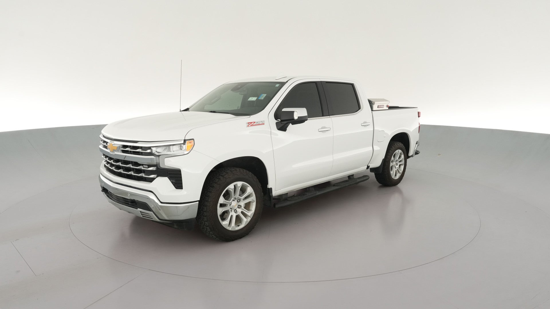 2023 Chevrolet Silverado 1500 Crew Cab vehicle photo