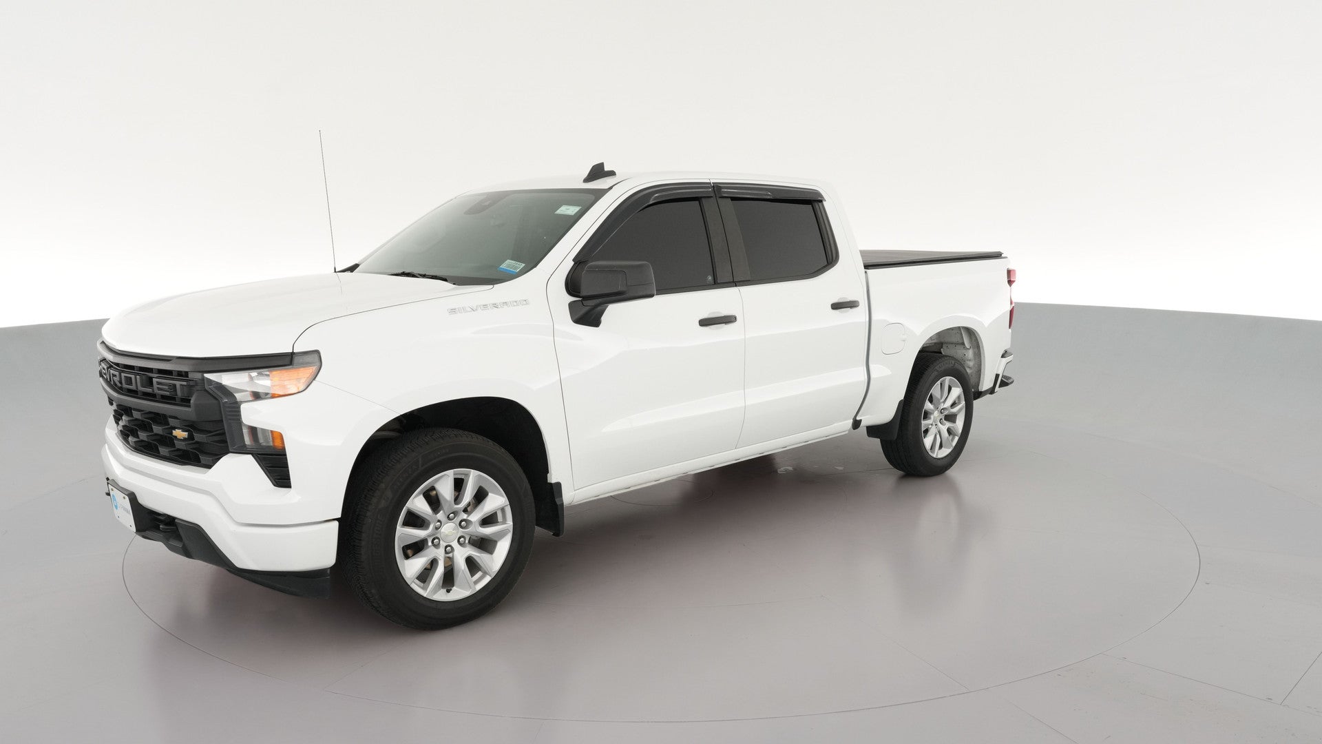2022 Chevrolet Silverado 1500 Crew Cab vehicle photo