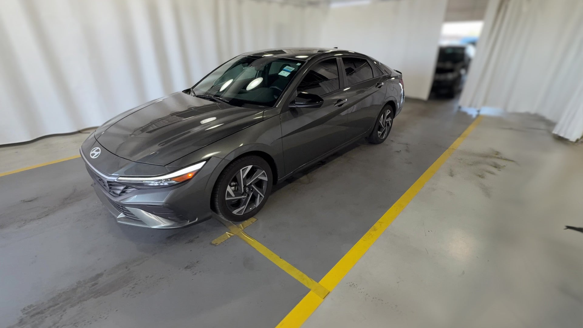 2025 Hyundai Elantra vehicle photo