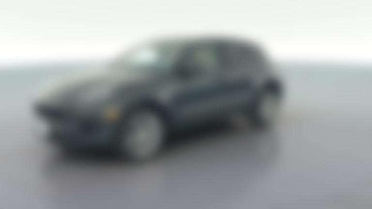 2022 Porsche Macan vehicle photo