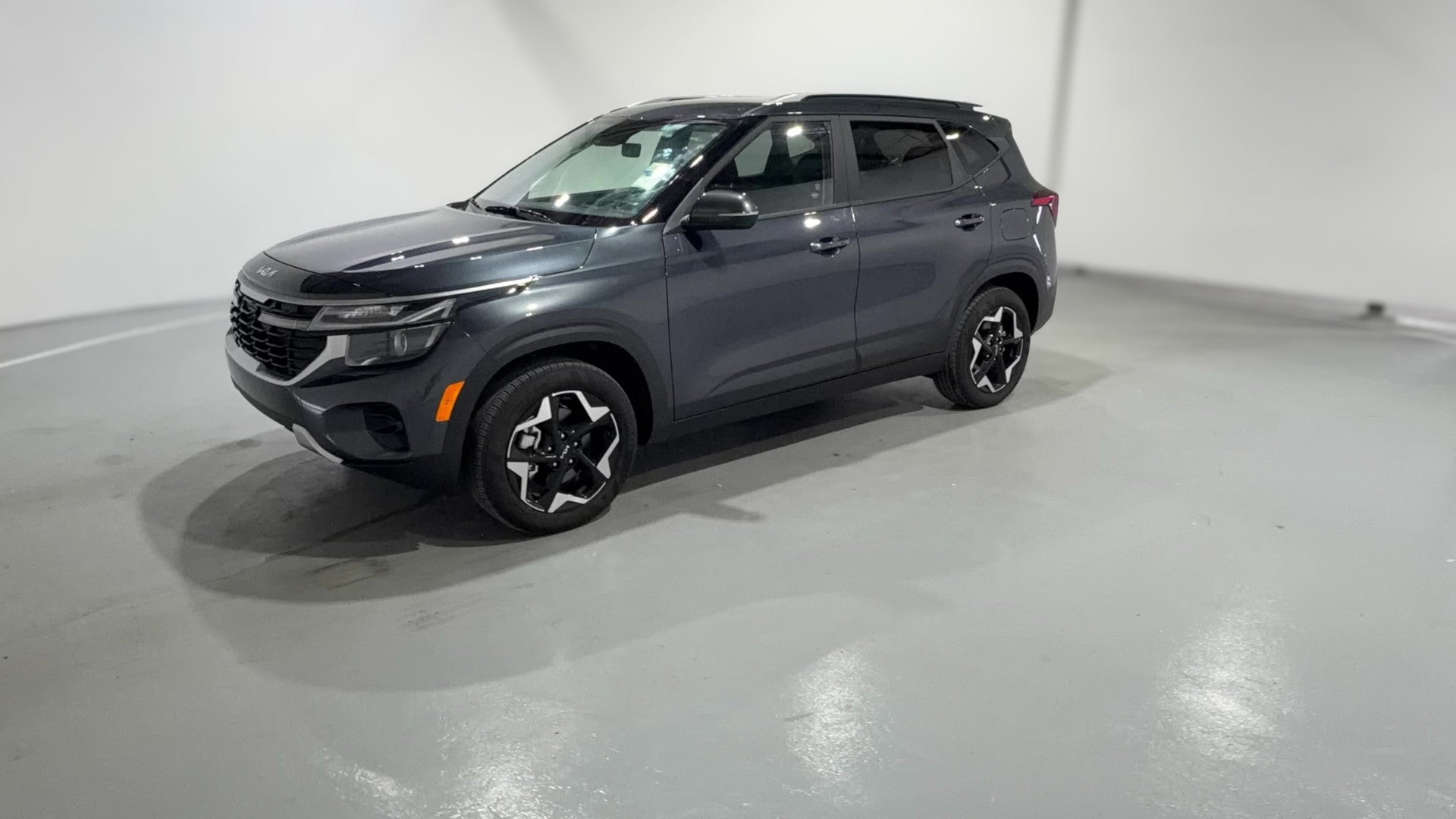 2025 Kia Seltos vehicle photo