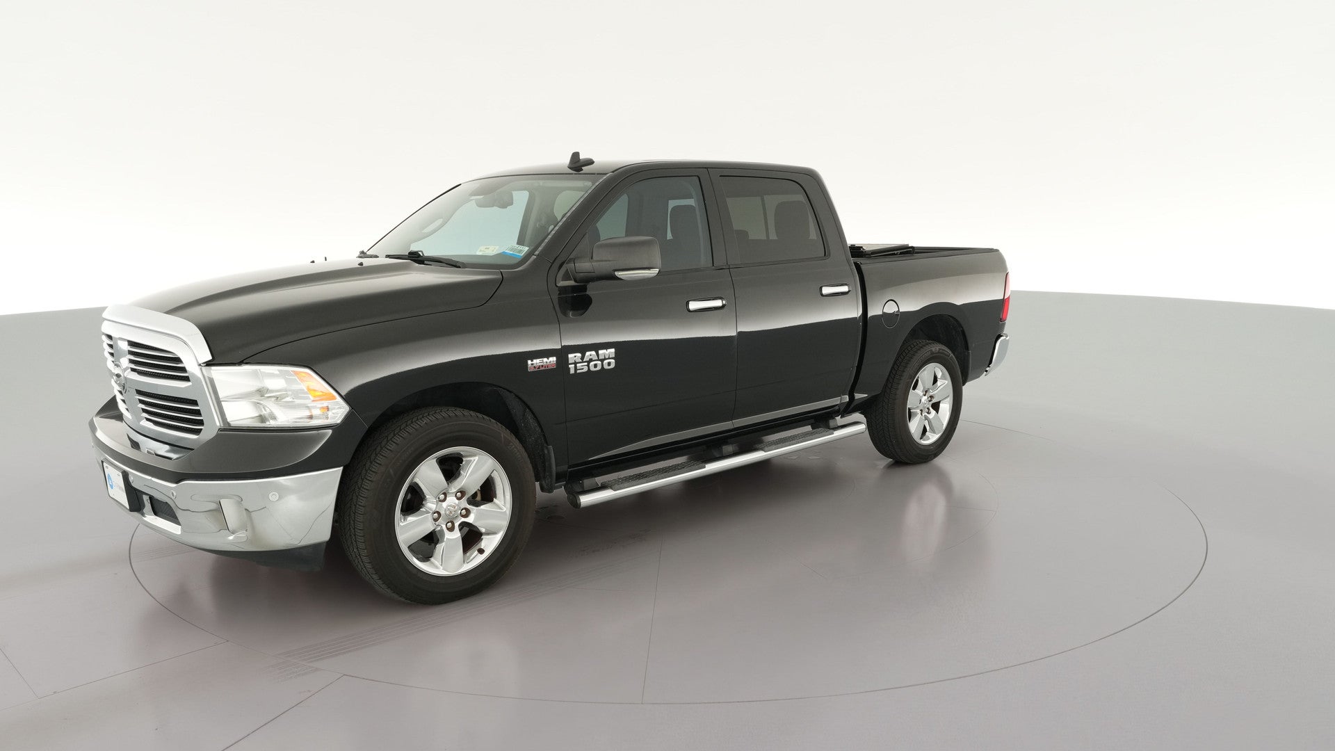 2016 Ram 1500 Crew Cab vehicle photo