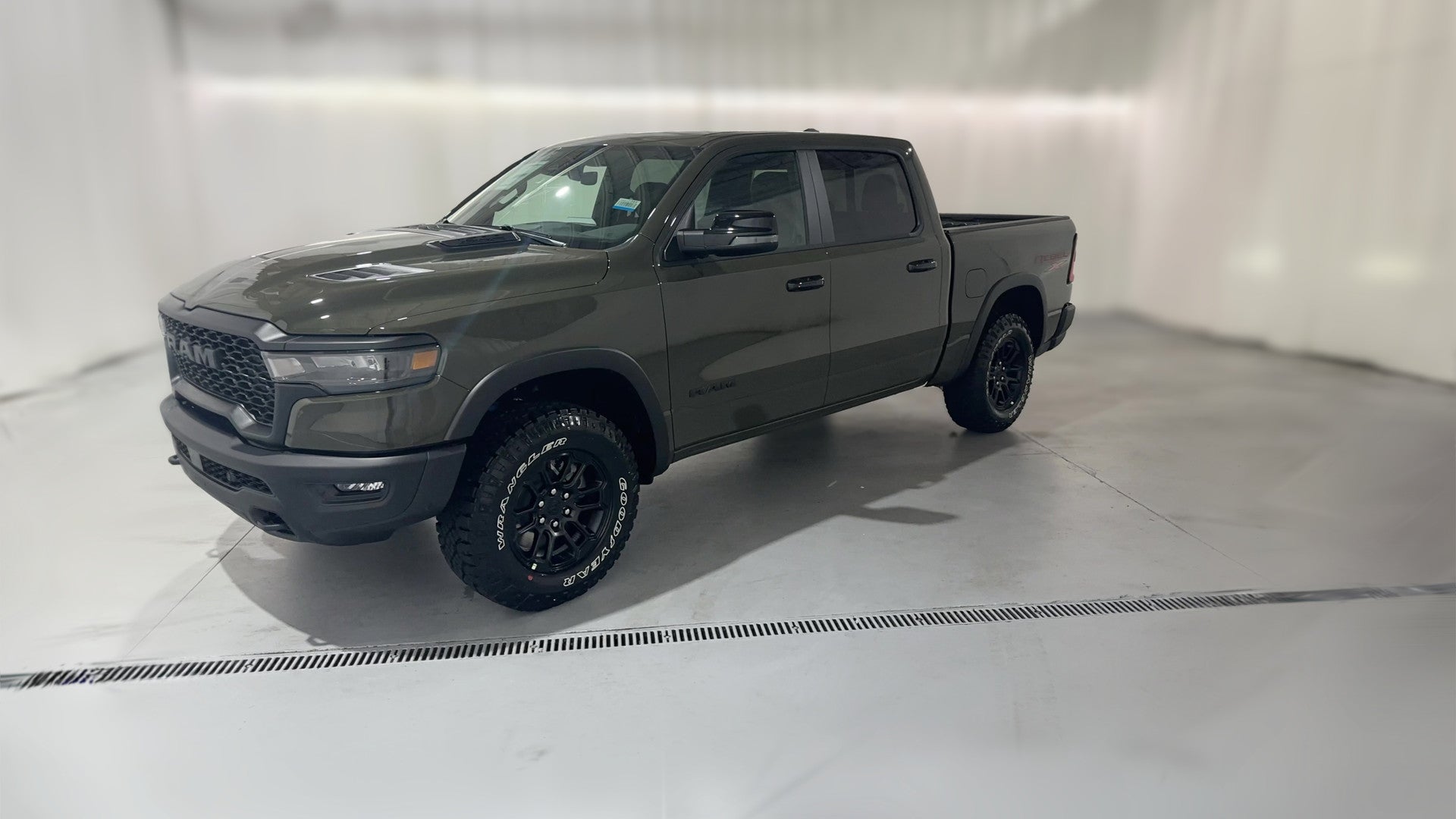 2026 Ram 1500 Crew Cab vehicle photo
