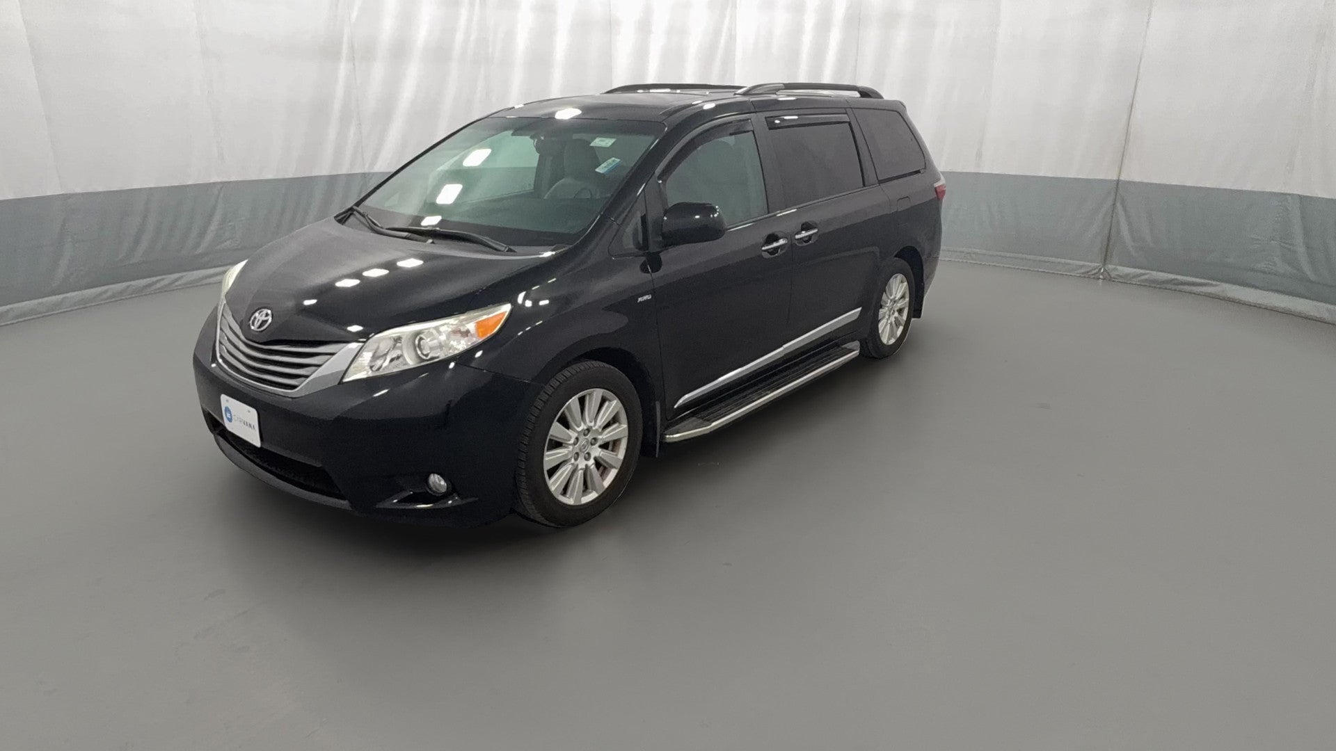 2017 Toyota Sienna vehicle photo