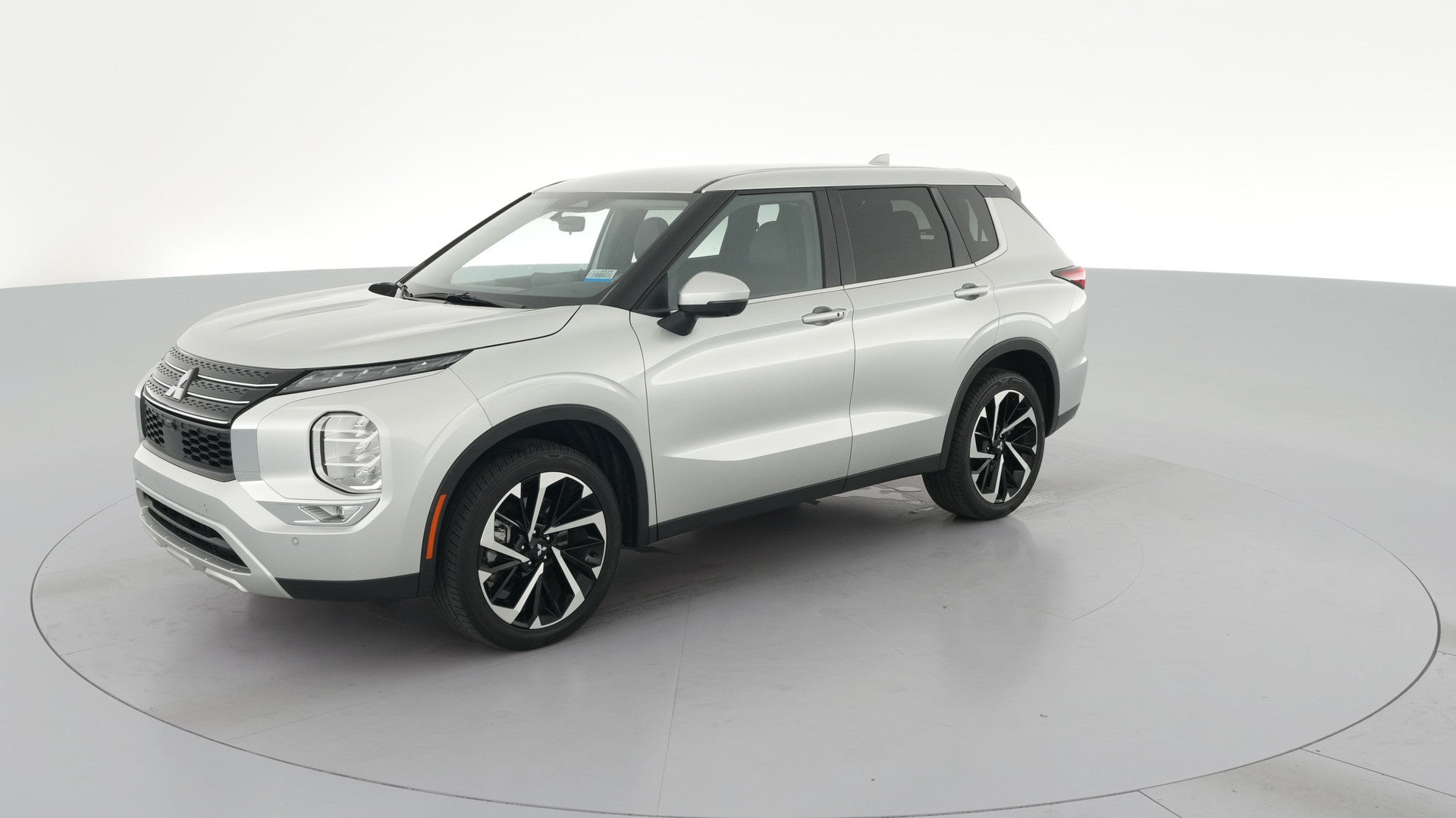 2024 Mitsubishi Outlander vehicle photo