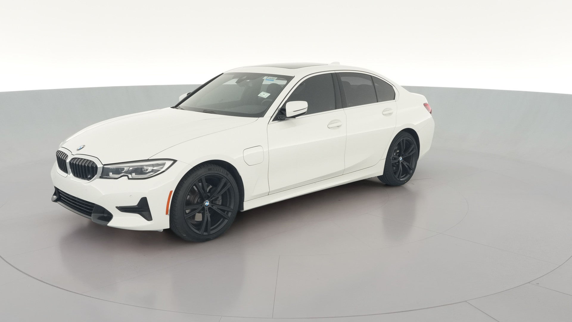 2021 BMW 3 Series vehicle photo