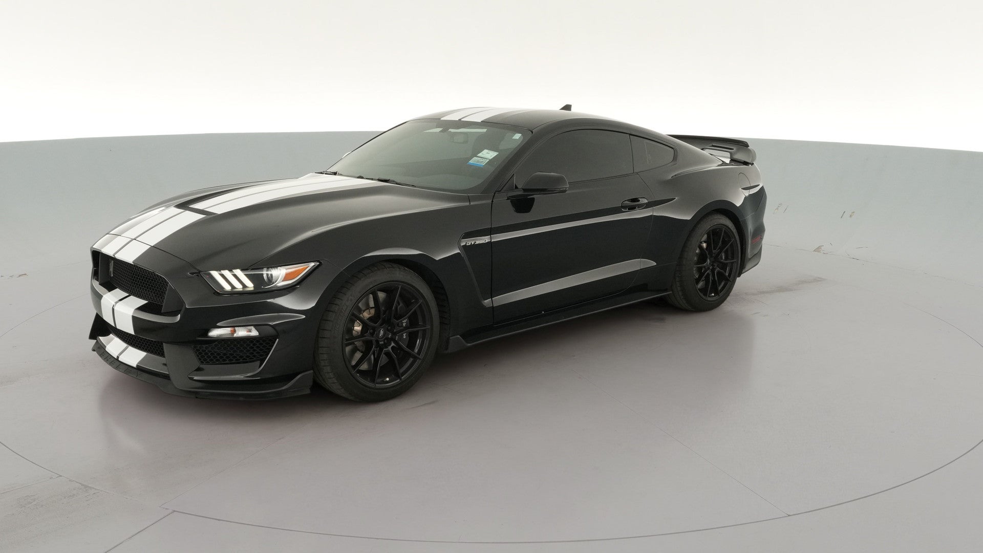 2020 Ford Mustang vehicle photo