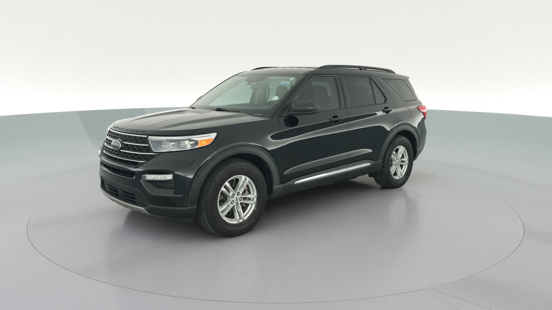 2020 Ford Explorer vehicle photo