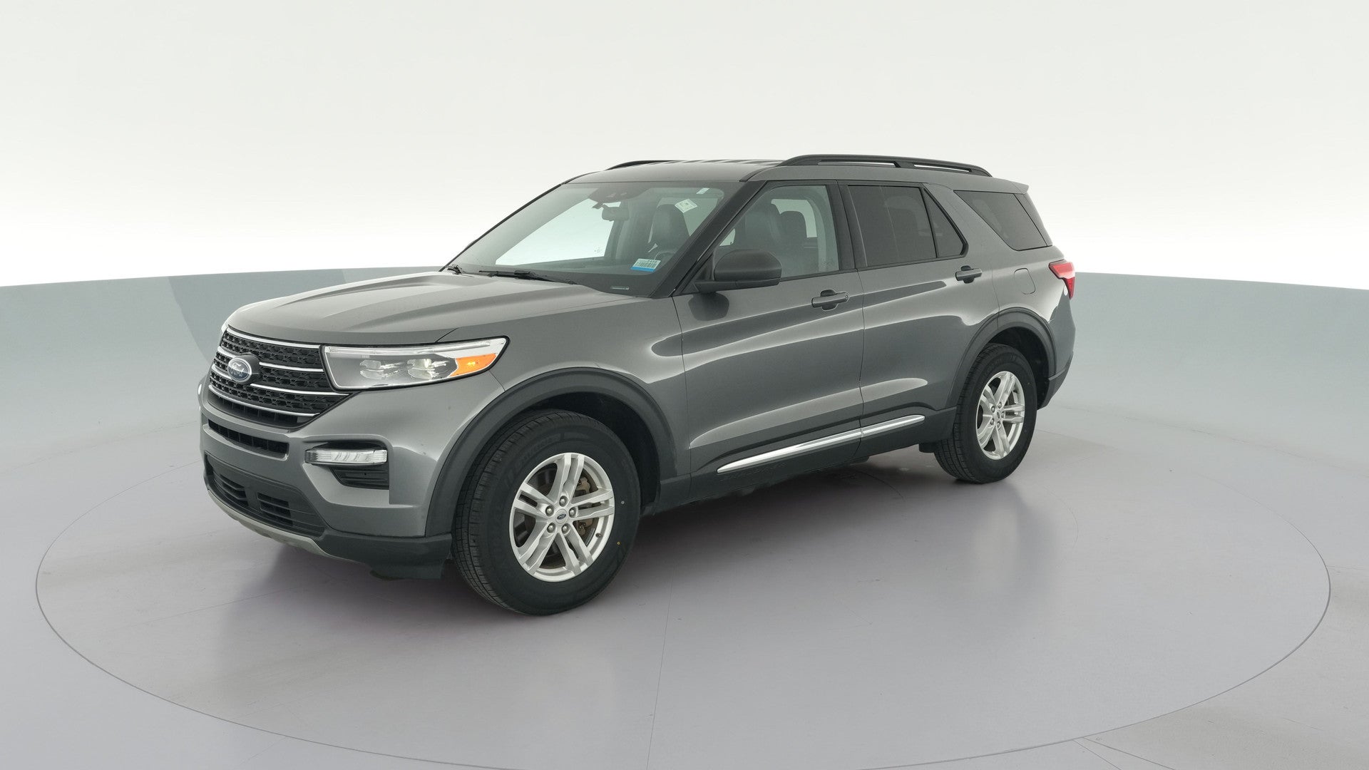 2021 Ford Explorer vehicle photo