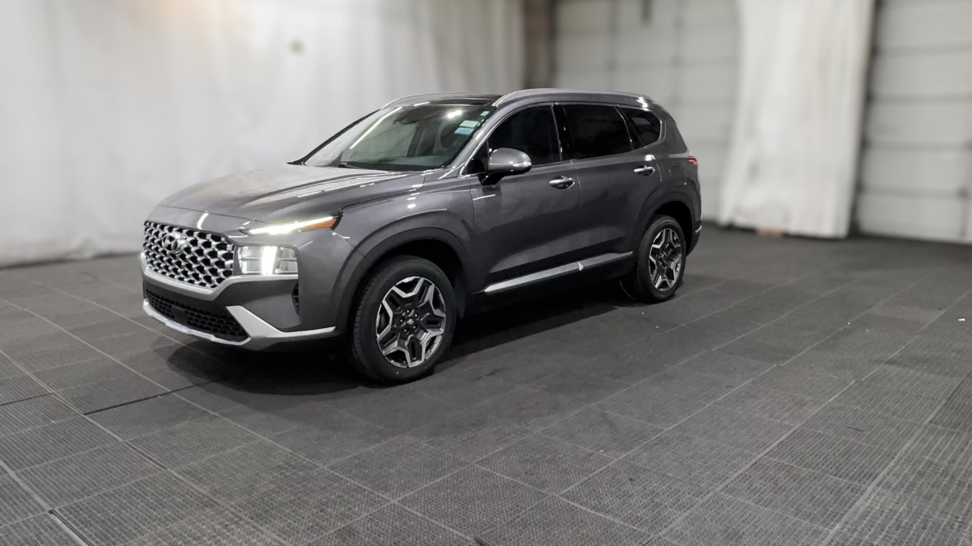 2022 Hyundai Santa Fe Hybrid vehicle photo