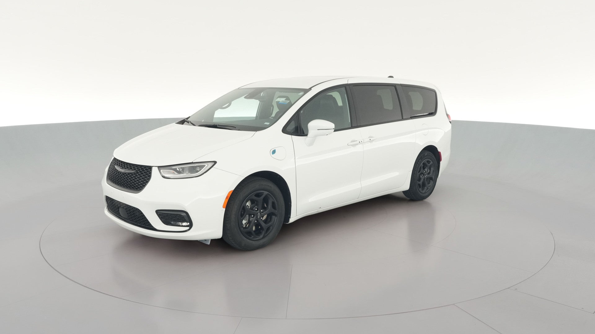 2024 Chrysler Pacifica Hybrid vehicle photo