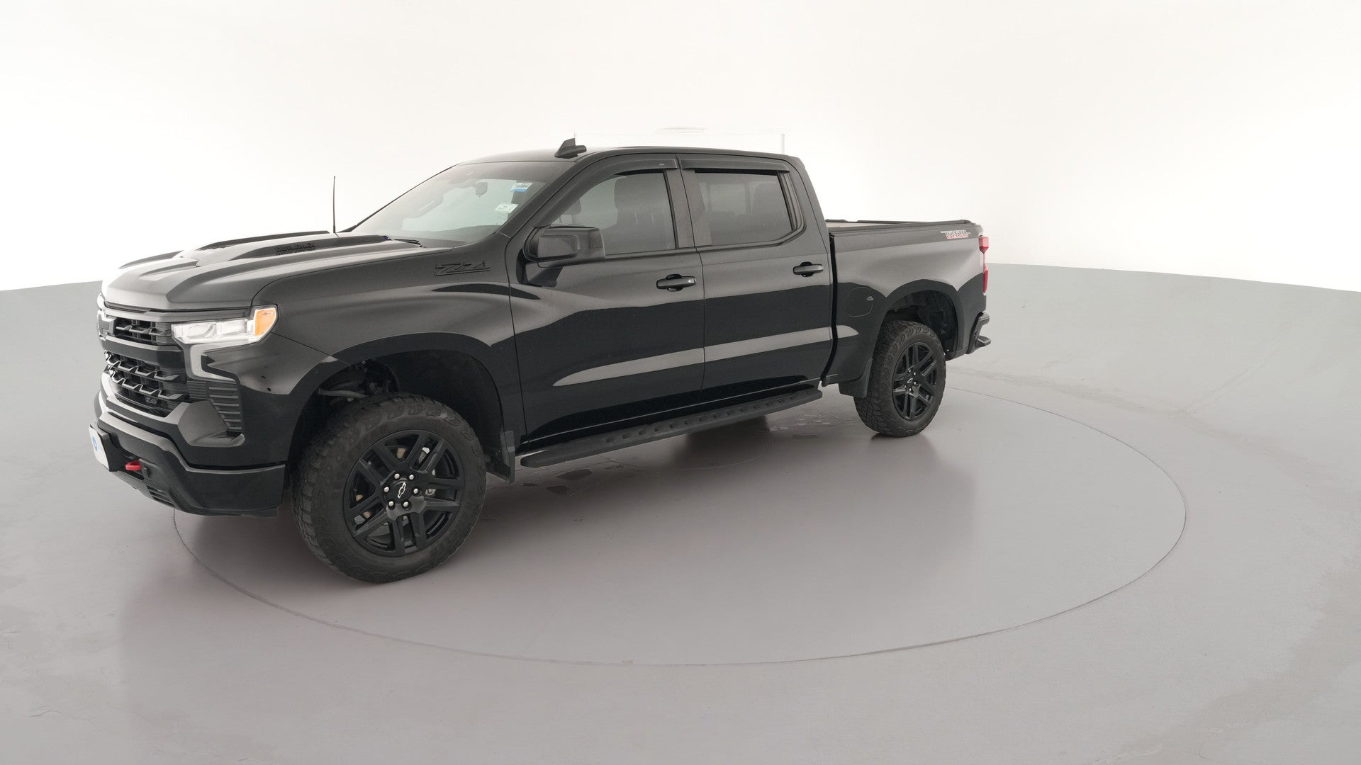2024 Chevrolet Silverado 1500 Crew Cab vehicle photo