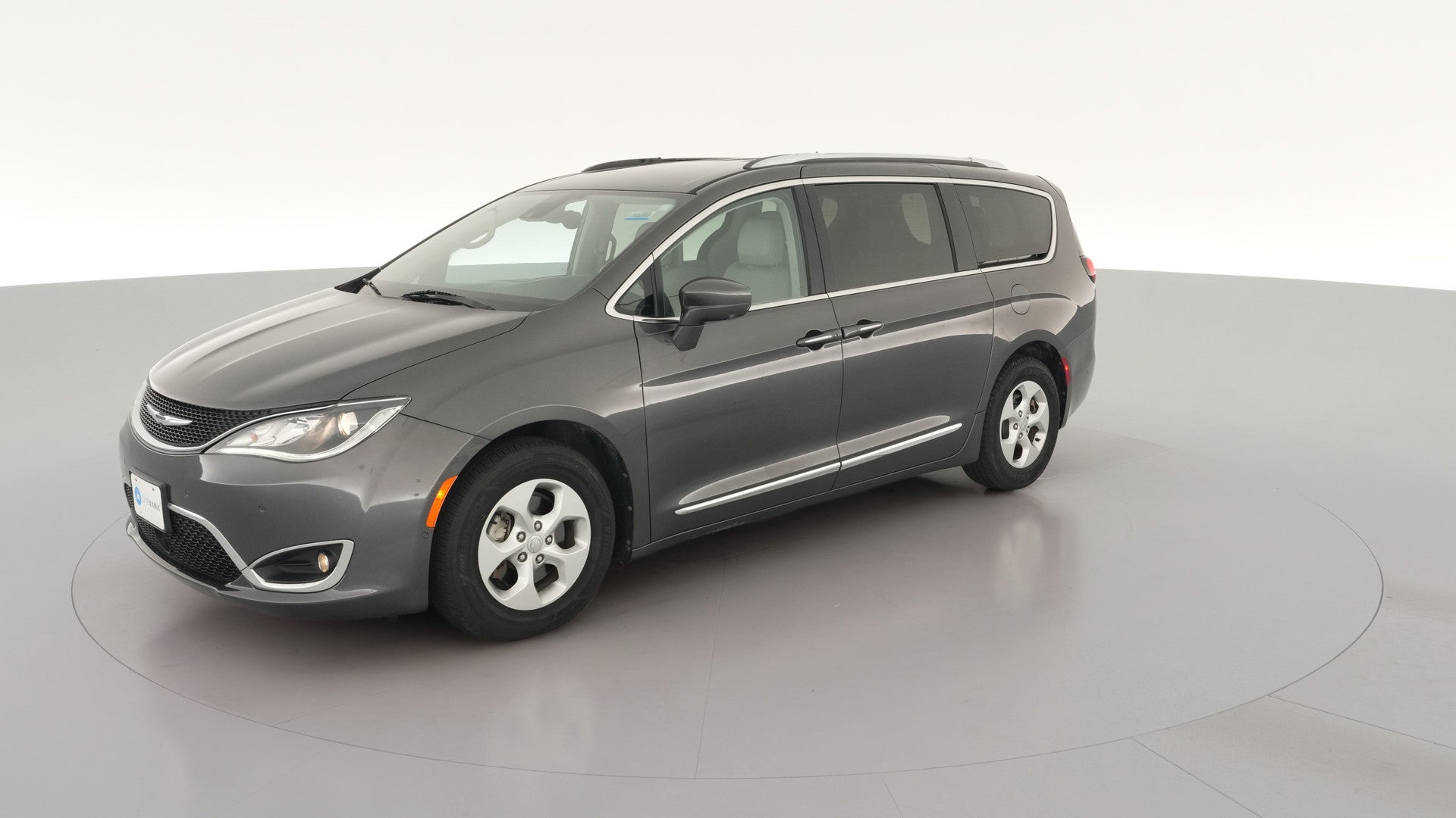 2017 Chrysler Pacifica vehicle photo