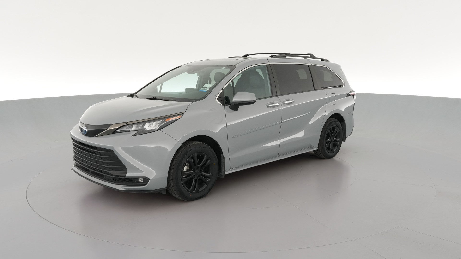 2024 Toyota Sienna vehicle photo