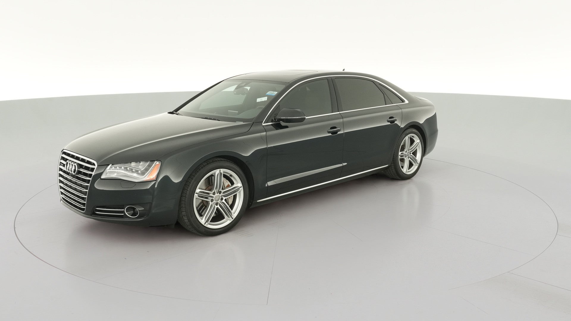 2013 Audi A8 vehicle photo