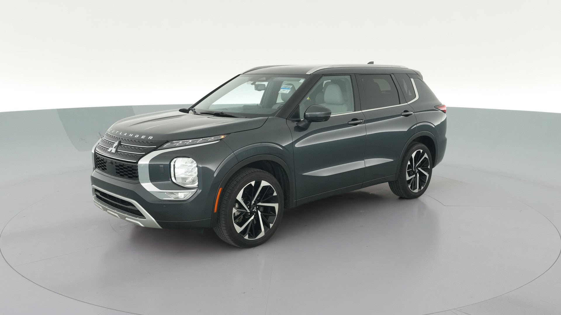 2024 Mitsubishi Outlander vehicle photo