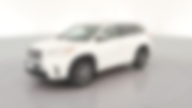 2017 Toyota Highlander vehicle photo