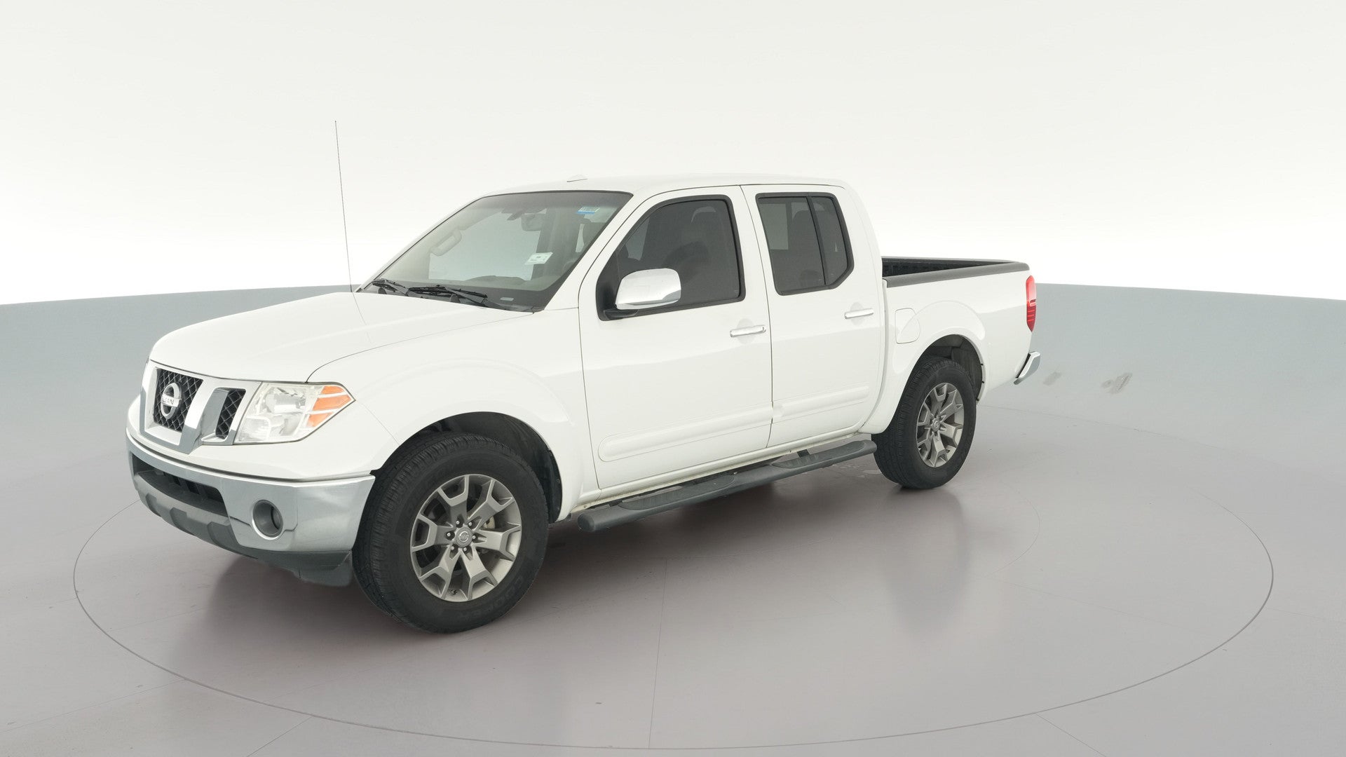 2015 Nissan Frontier Crew Cab vehicle photo