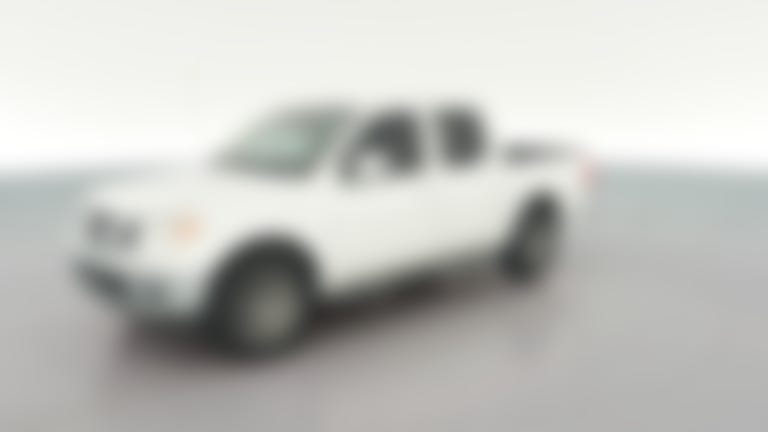 2015 Nissan Frontier Crew Cab vehicle photo