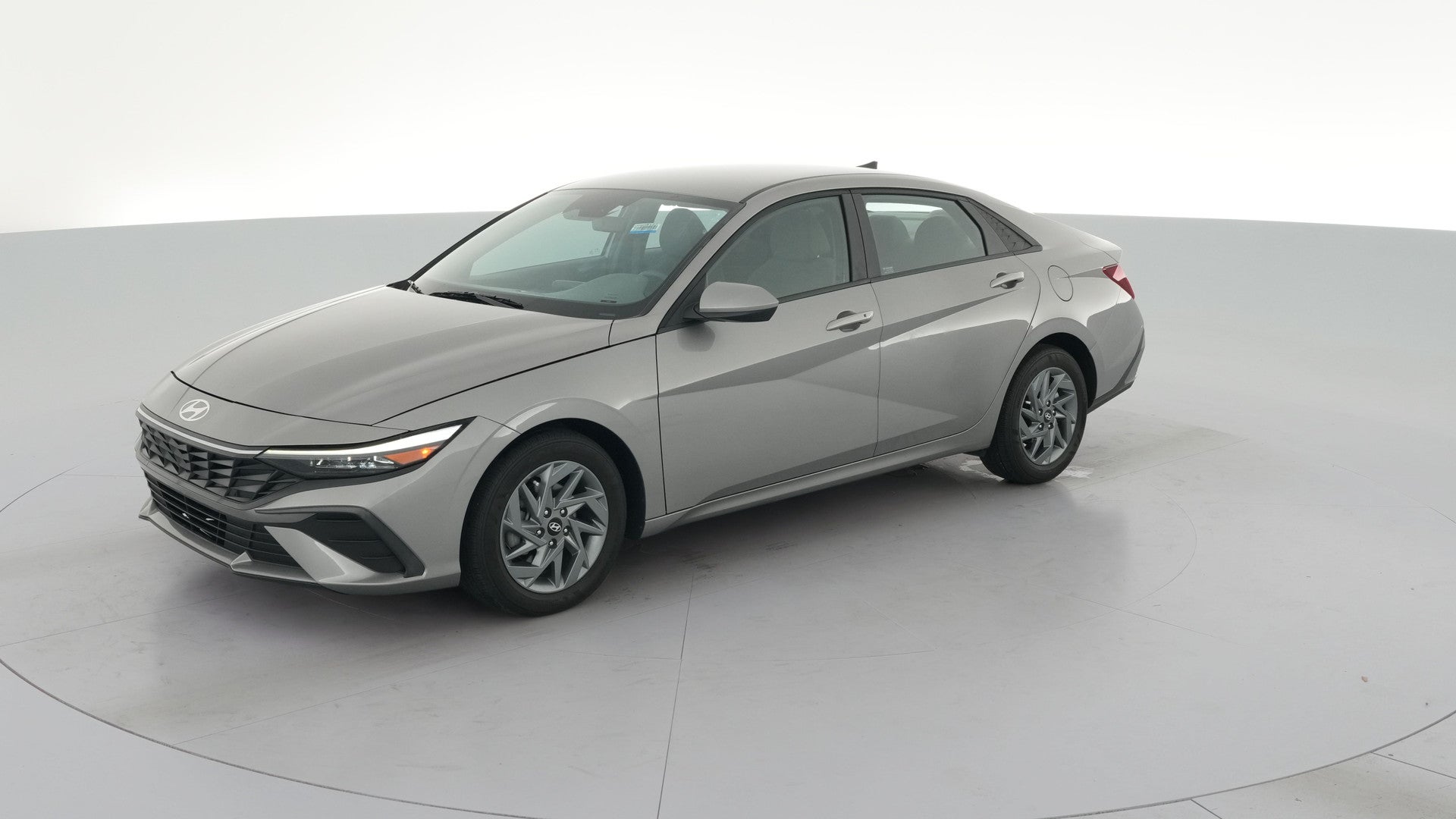 2024 Hyundai Elantra vehicle photo