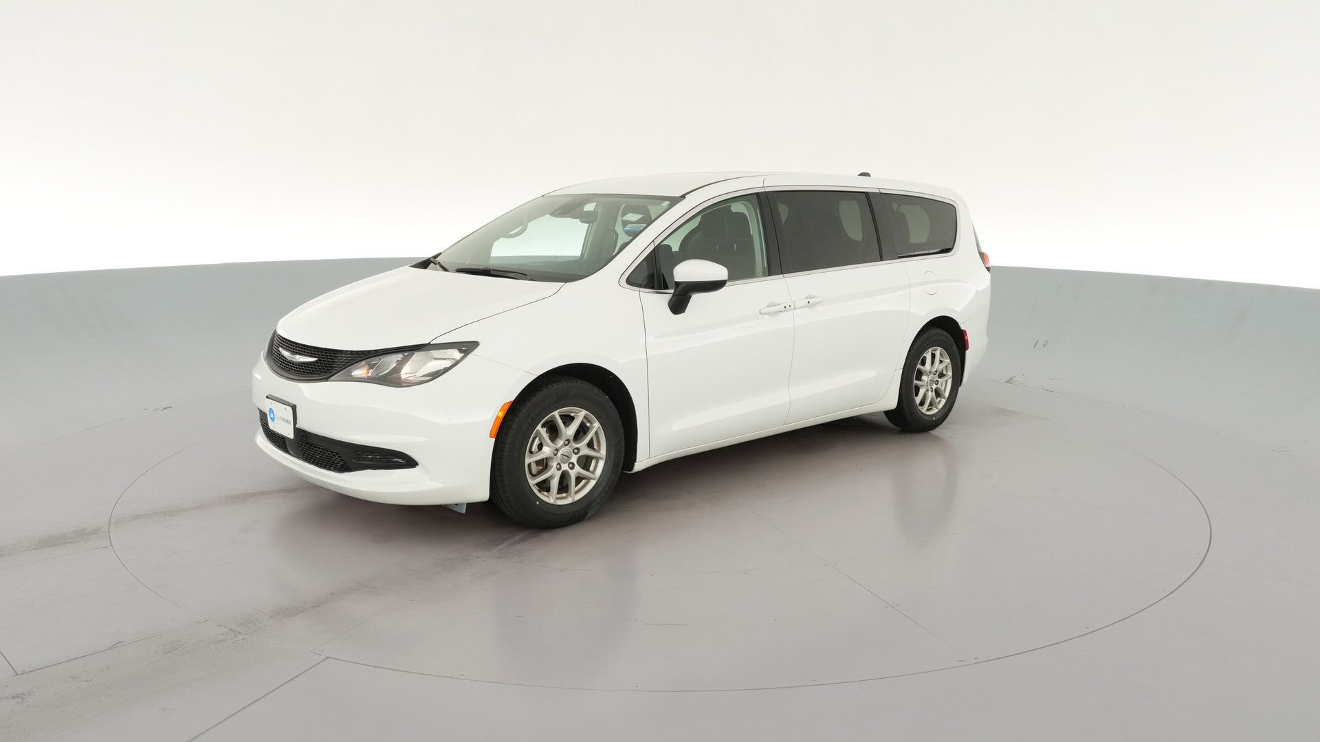 2023 Chrysler Voyager vehicle photo