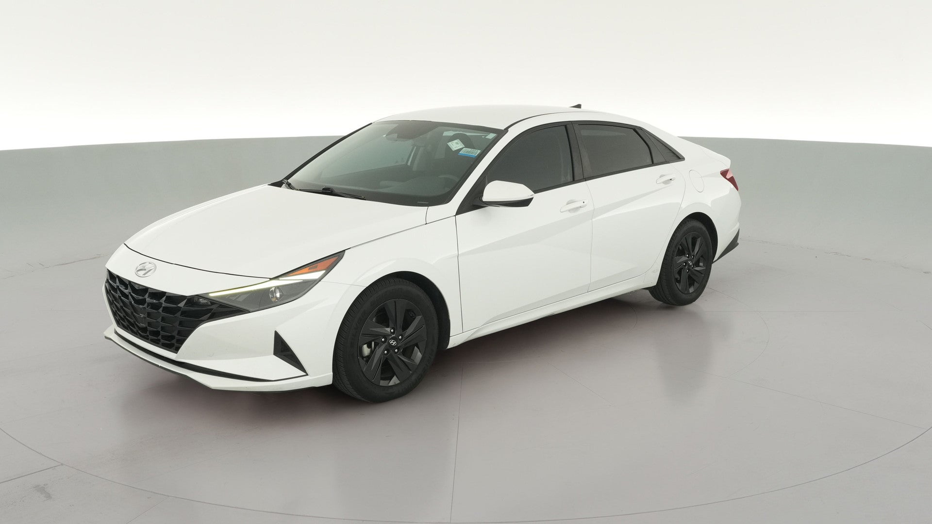 2021 Hyundai Elantra vehicle photo