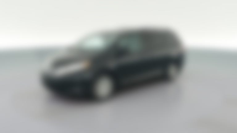 2015 Toyota Sienna vehicle photo