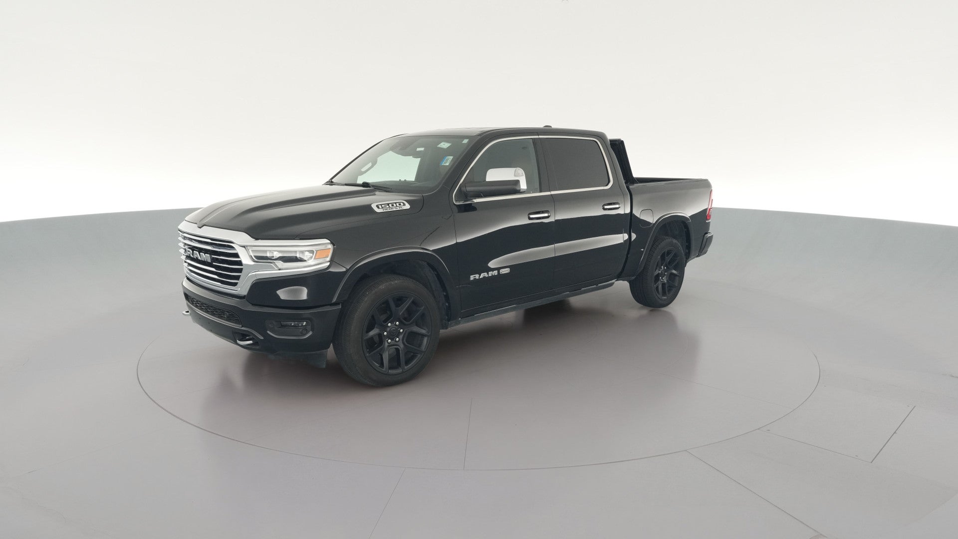 2019 Ram 1500 Crew Cab vehicle photo