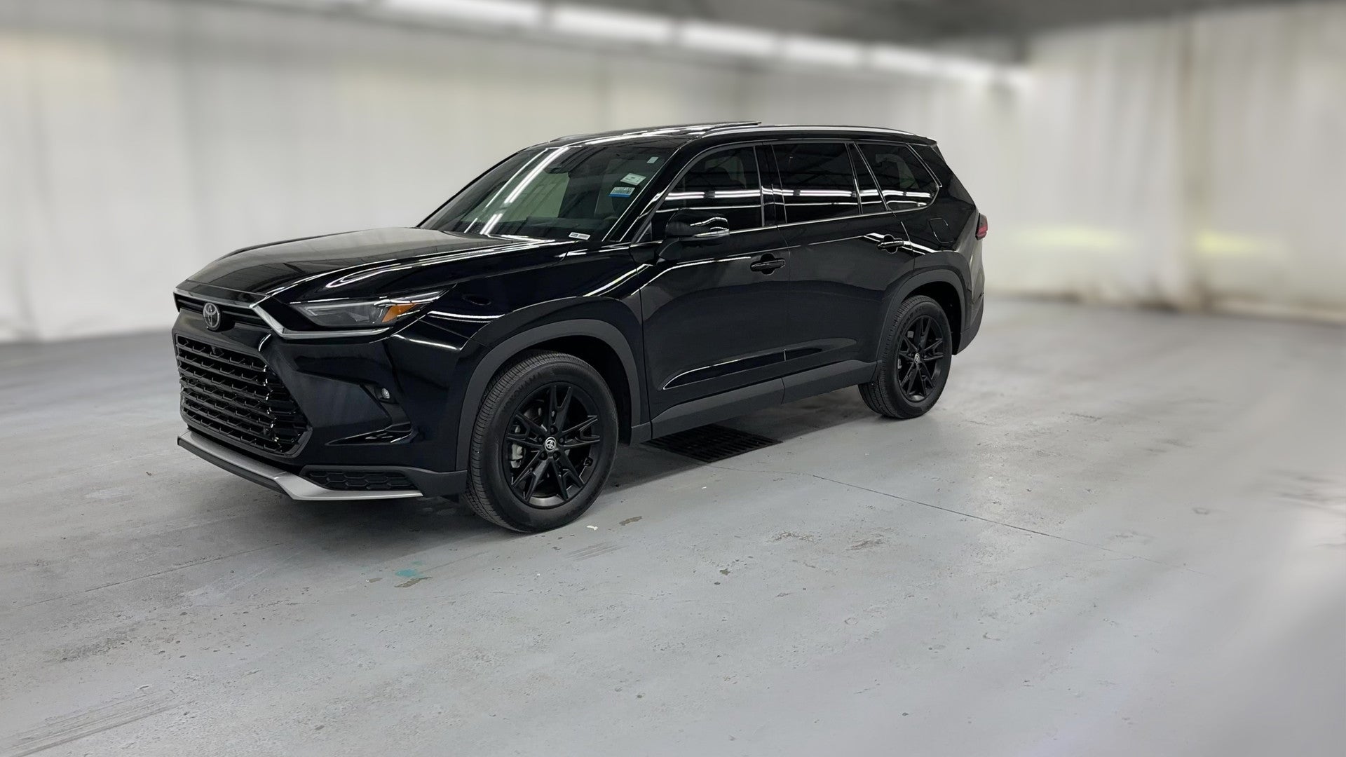 2026 Toyota Grand Highlander Hybrid vehicle photo