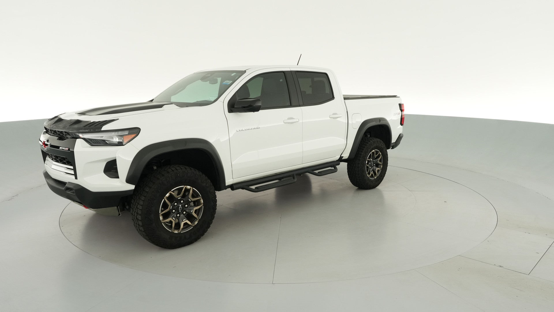 2024 Chevrolet Colorado Crew Cab vehicle photo