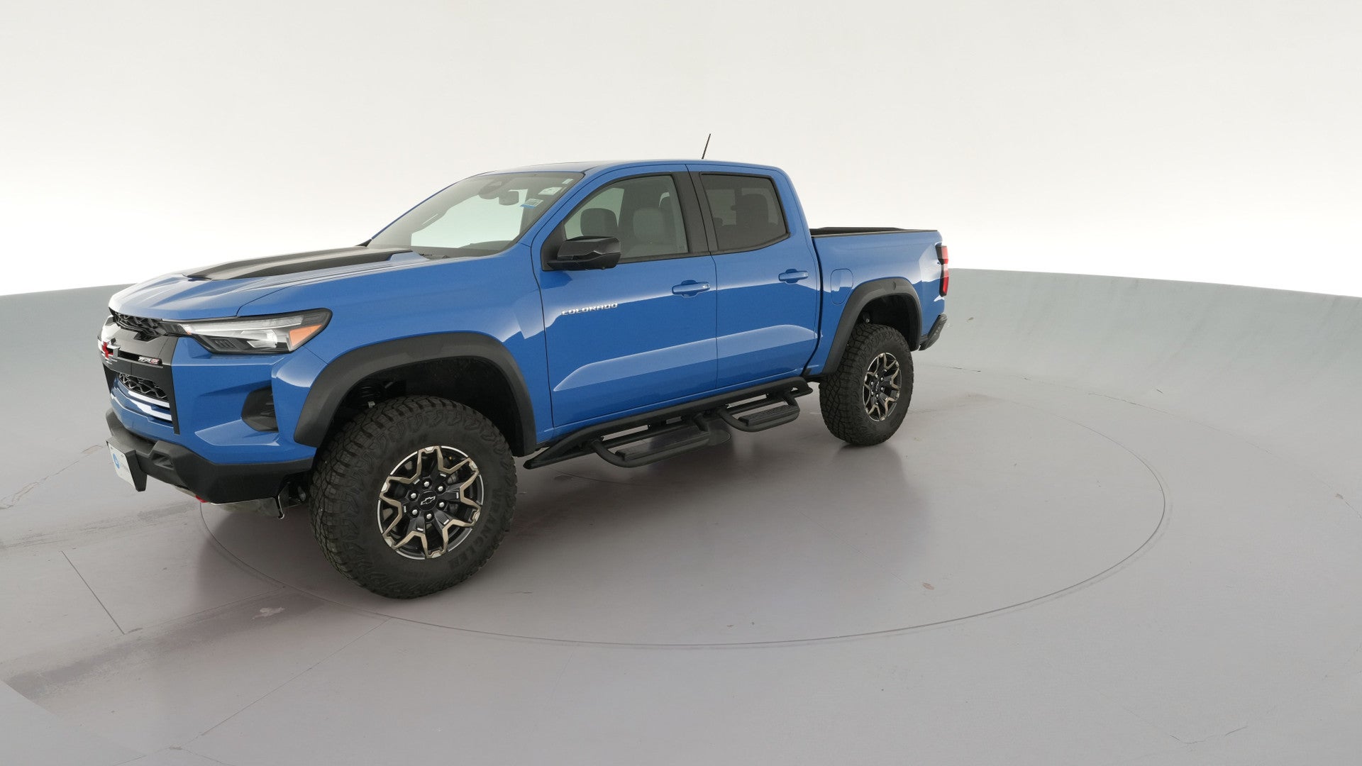 2025 Chevrolet Colorado Crew Cab vehicle photo