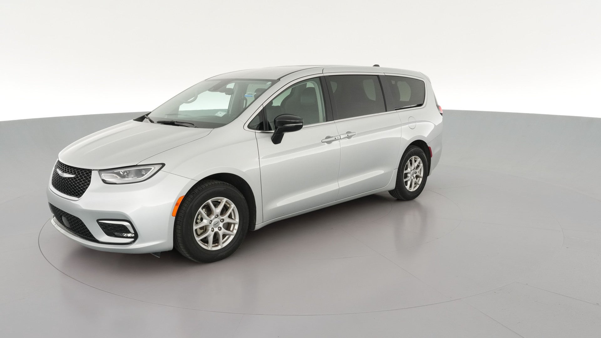 2024 Chrysler Pacifica vehicle photo