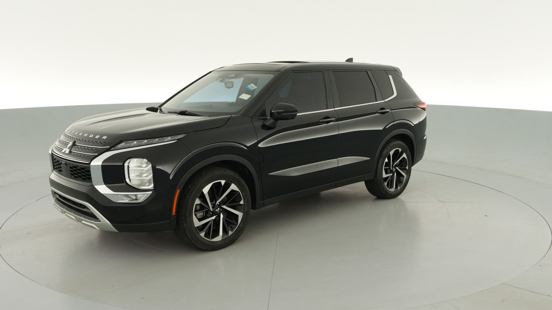 2023 Mitsubishi Outlander vehicle photo