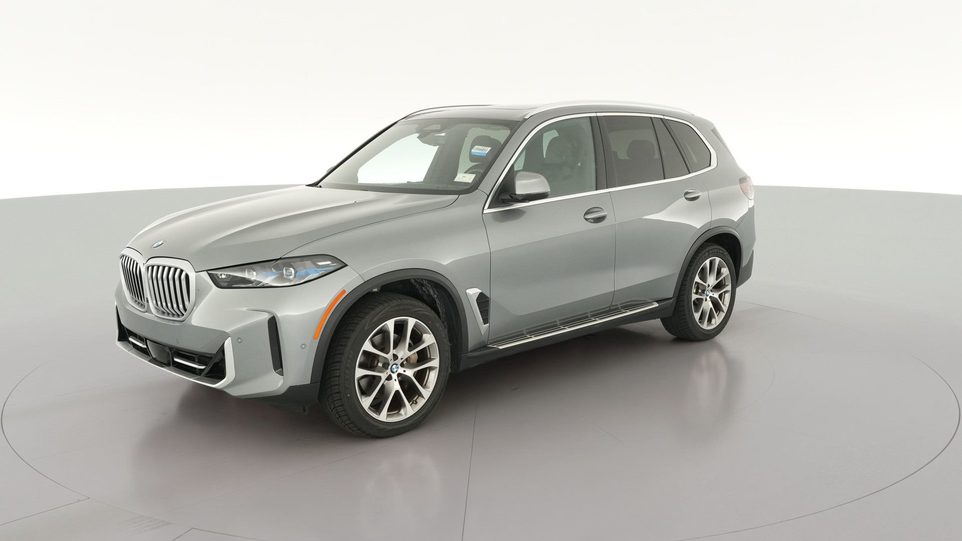 2024 BMW X5 vehicle photo