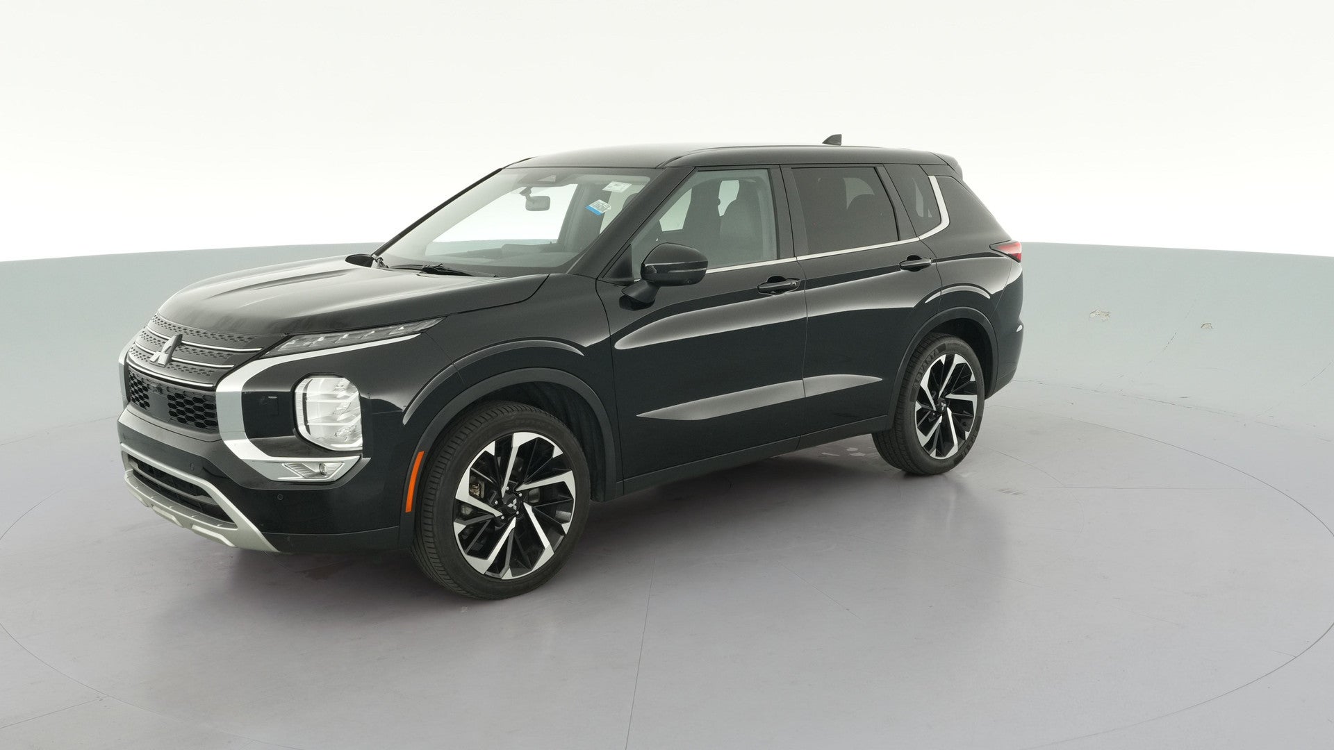 2024 Mitsubishi Outlander vehicle photo