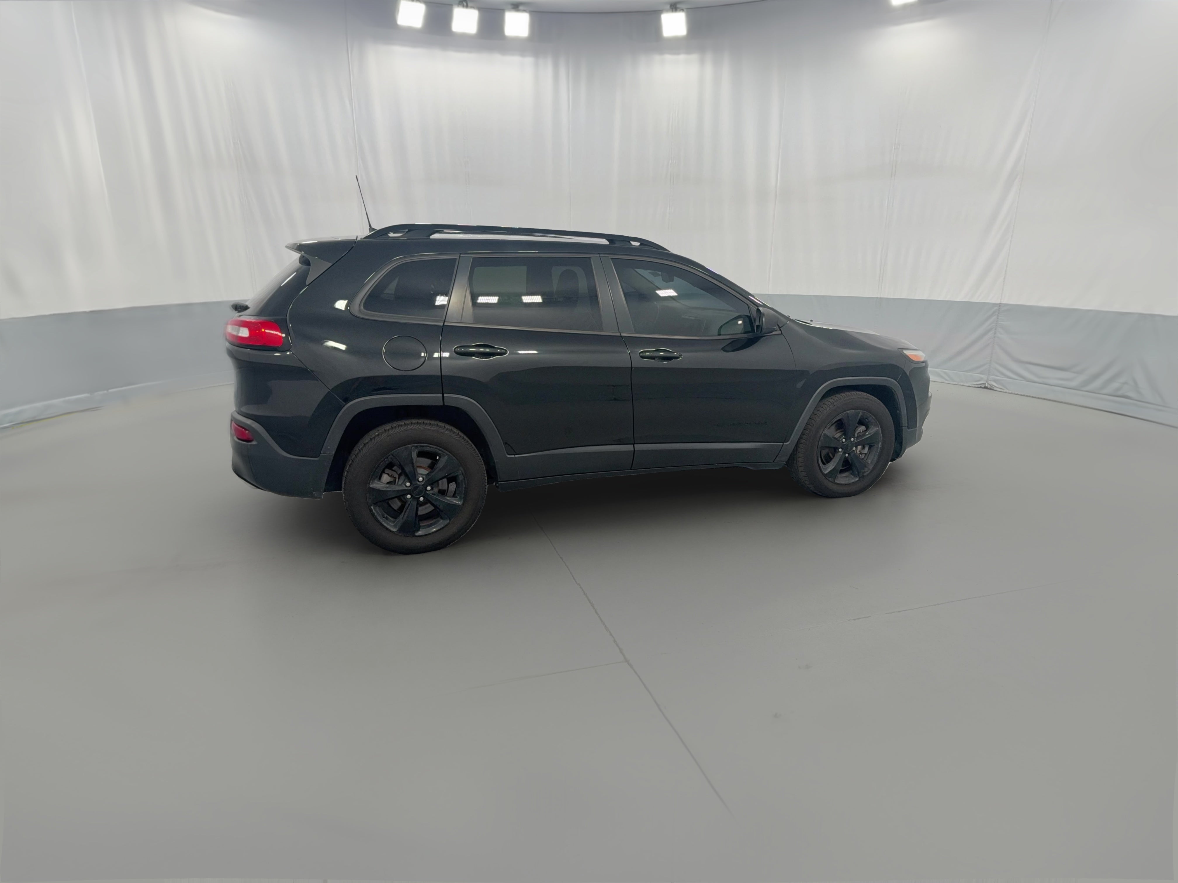 2016 Jeep Cherokee Altitude - Photo 33