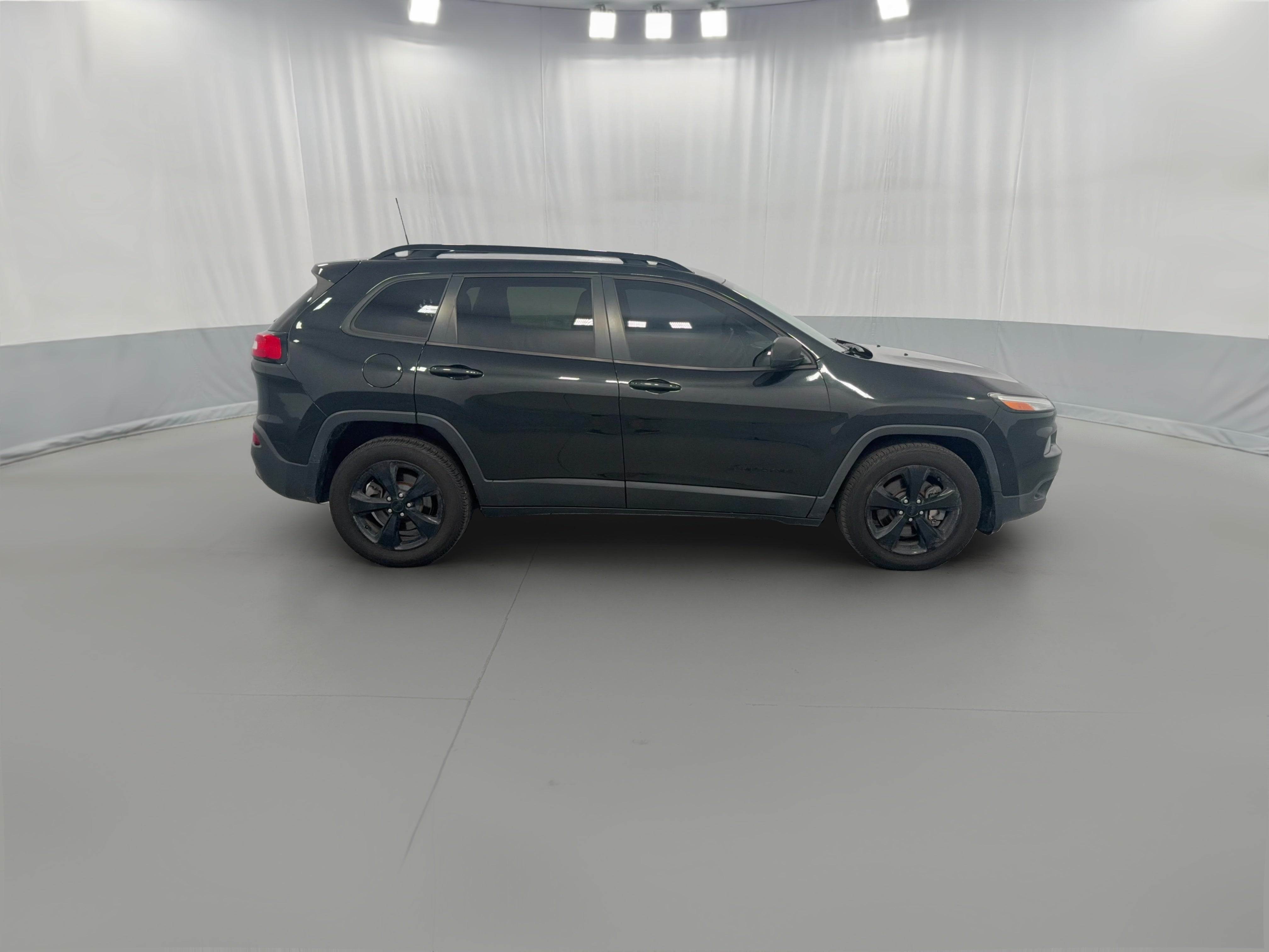2016 Jeep Cherokee Altitude - Photo 34